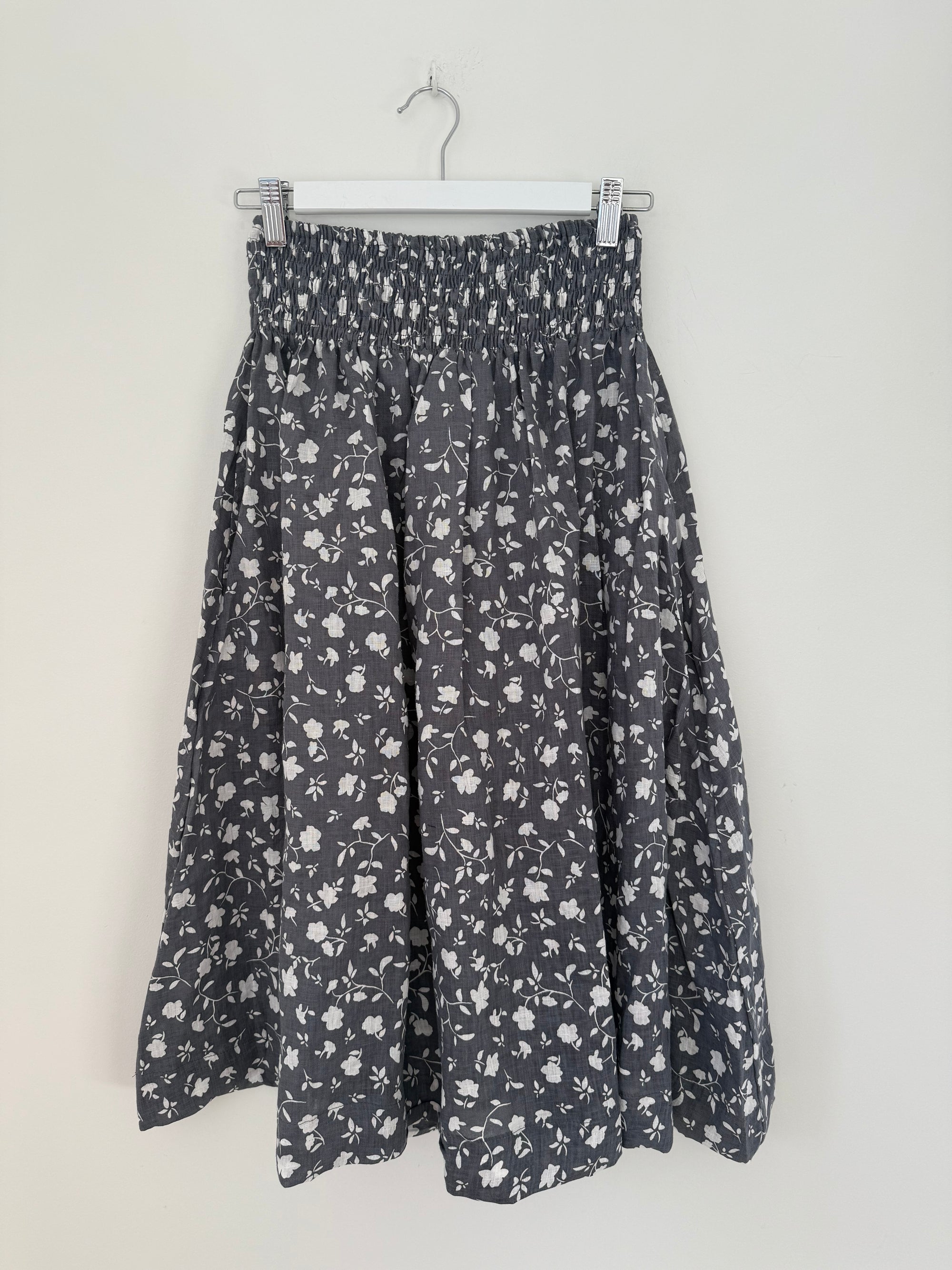 lola skirt - slate floral linen Apparel