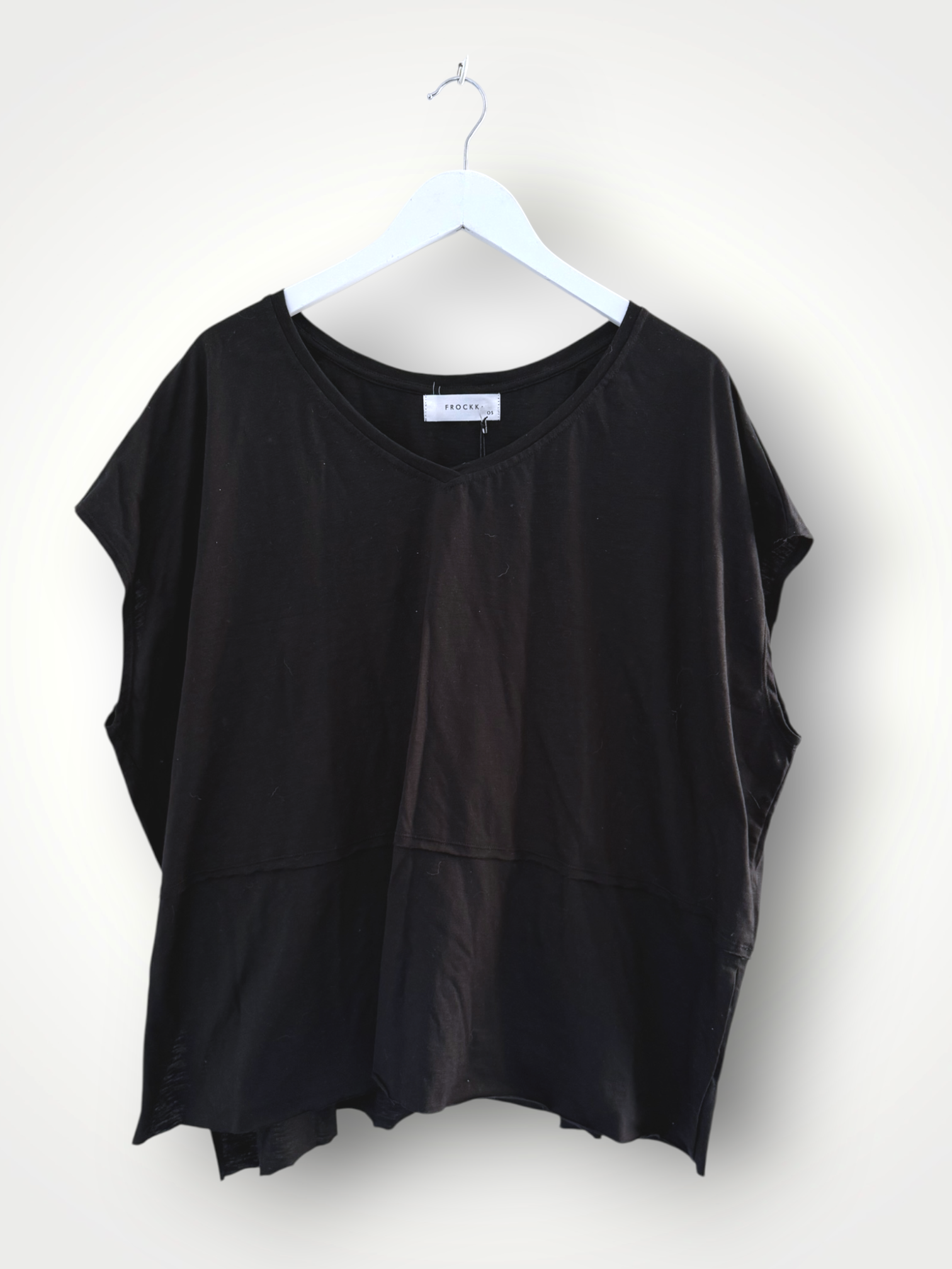 blake tee -black cotton Apparel