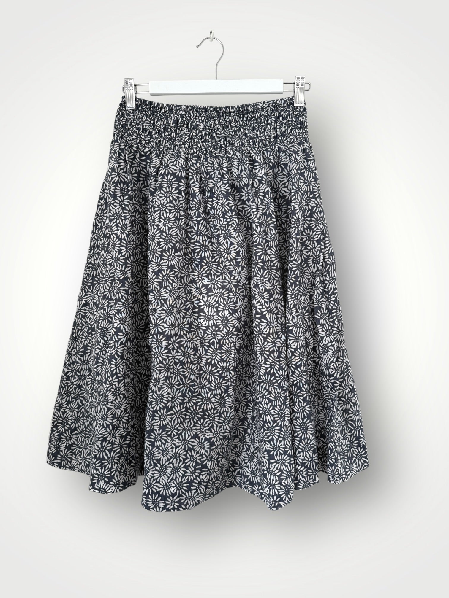 lola skirt - grey daisy linen Apparel