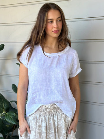 ellie round neck-white linen Apparel