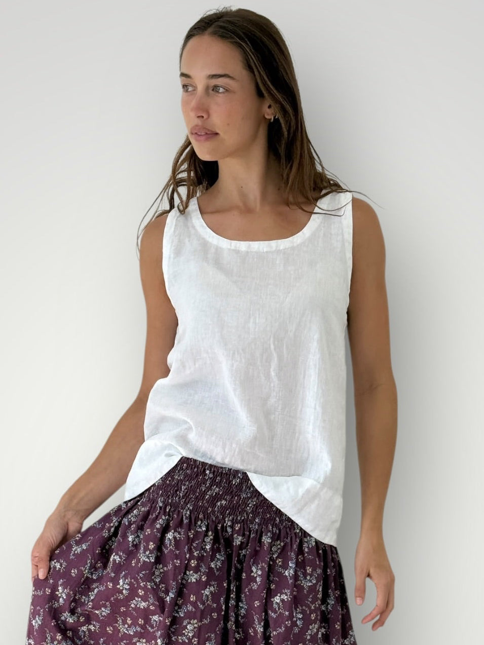 alice tank-white linen Apparel