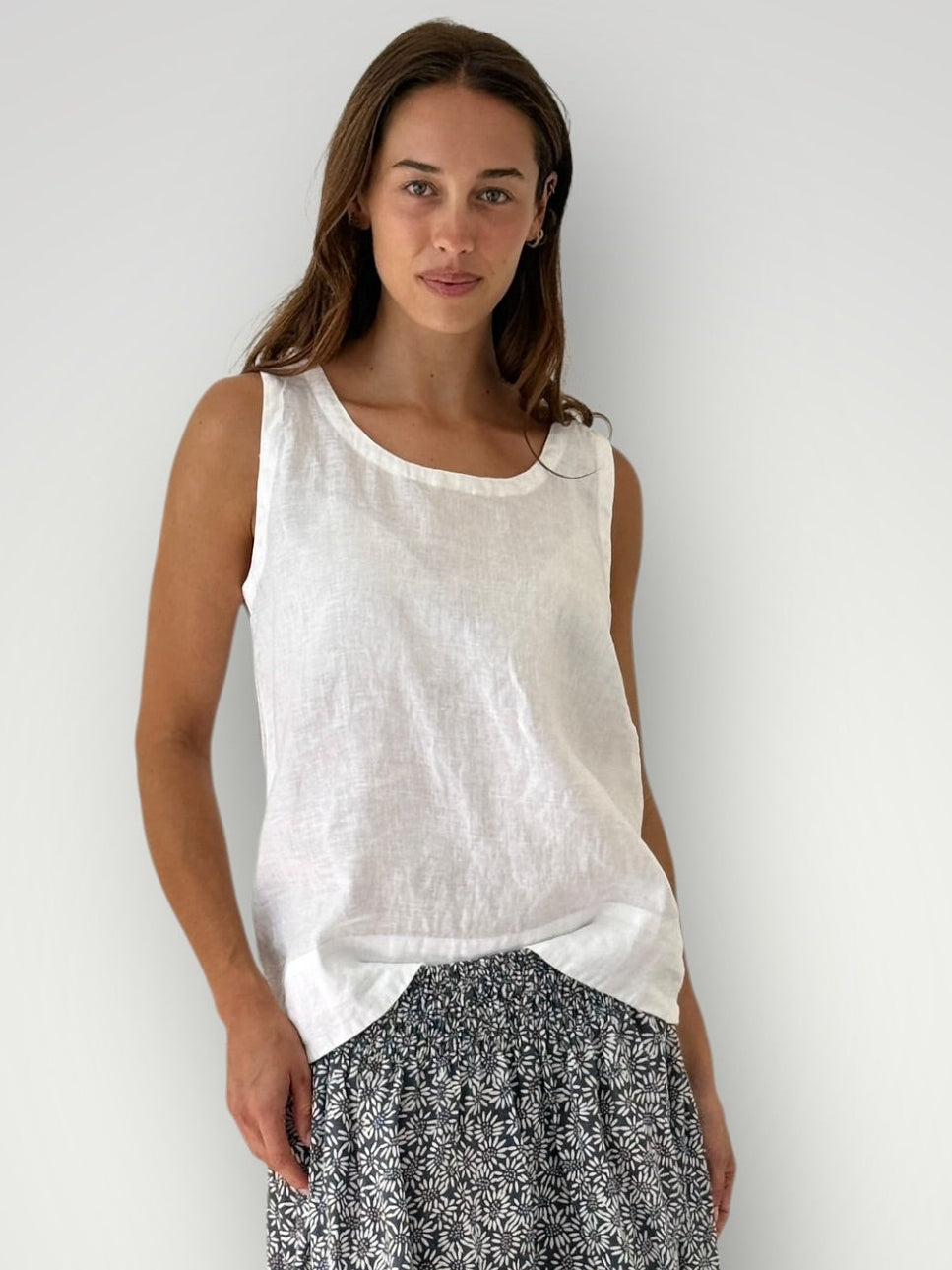 alice tank-white linen Apparel