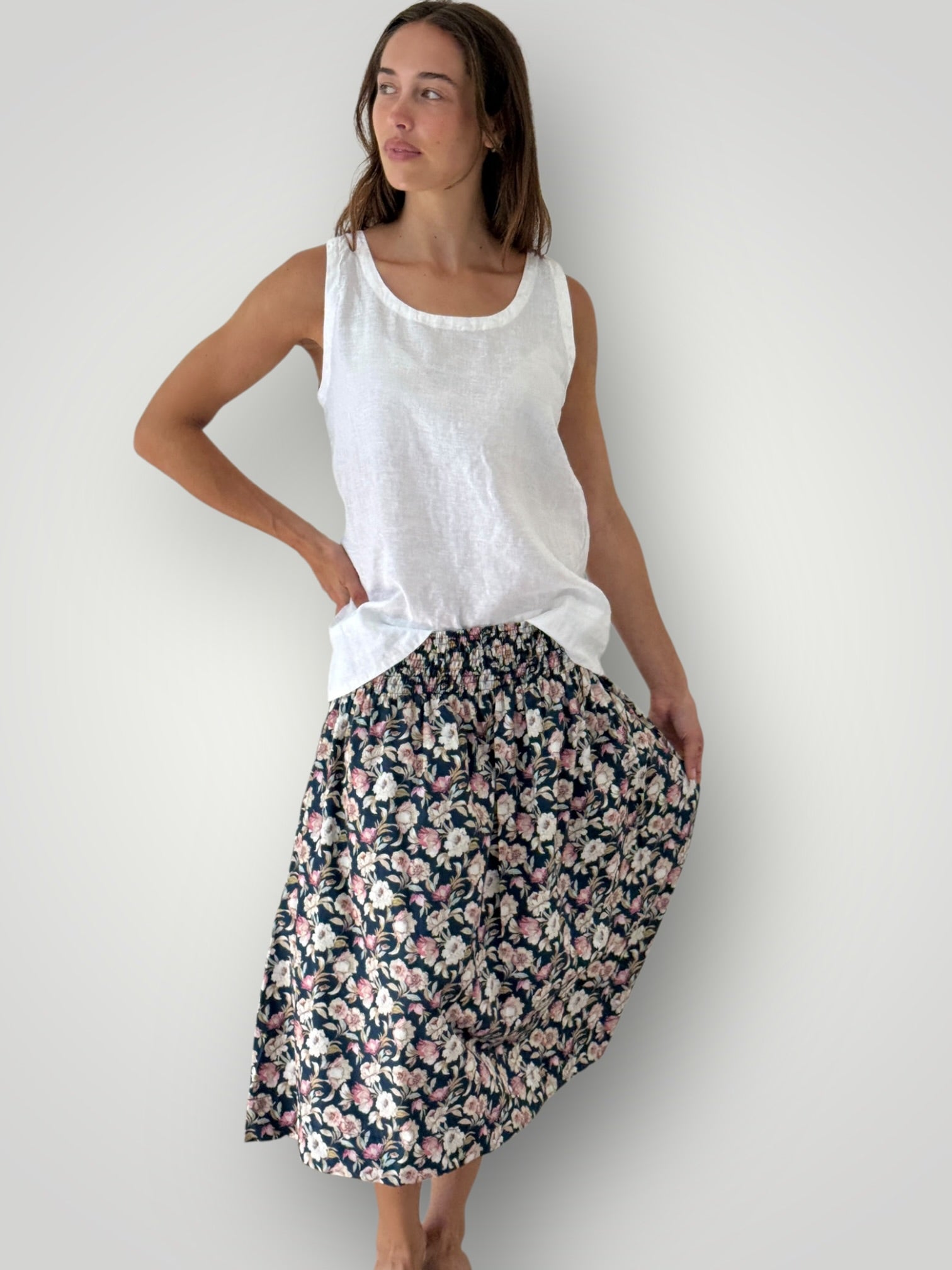 alice tank-white linen Apparel