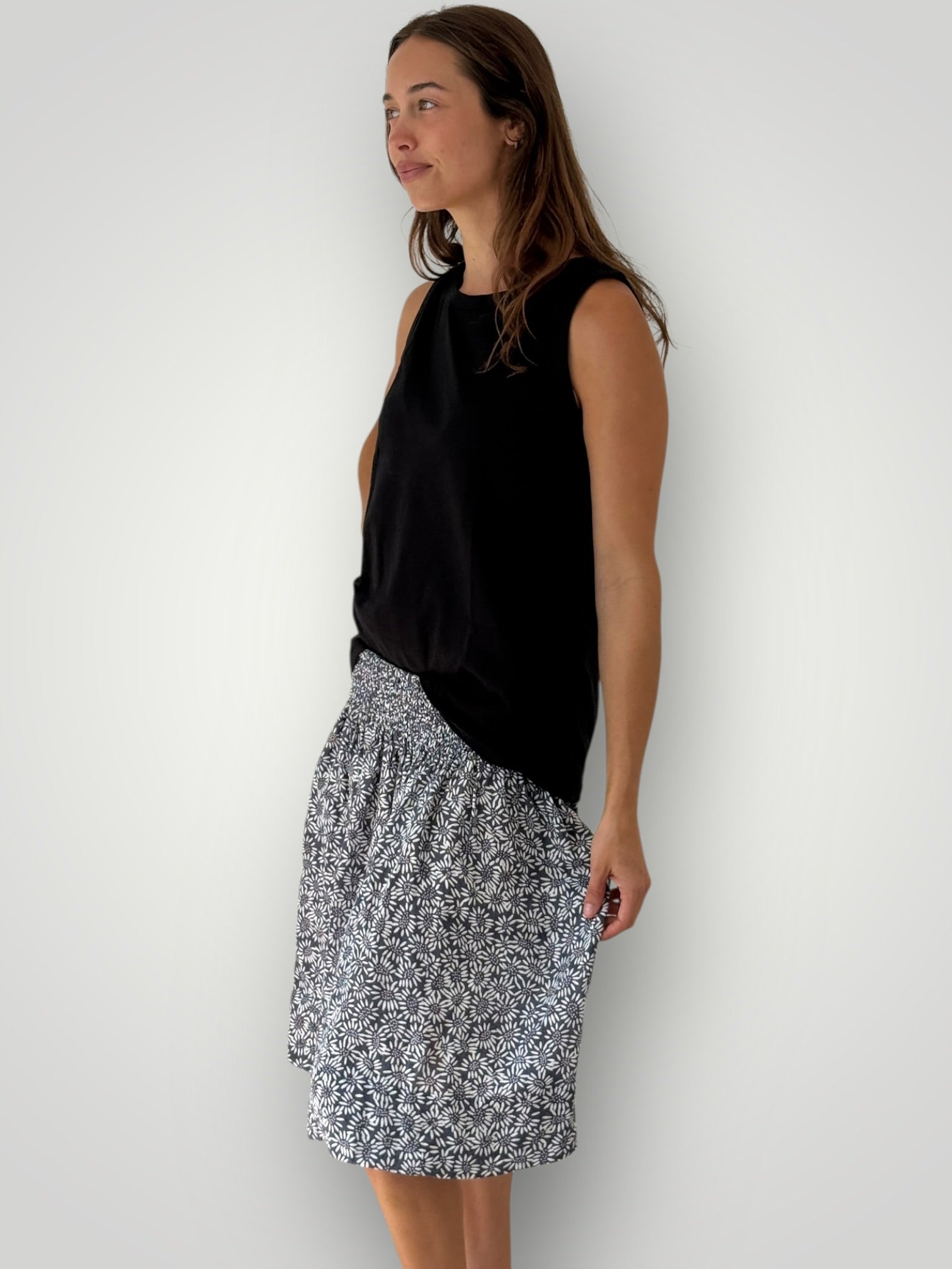 vera tank - black cotton Apparel