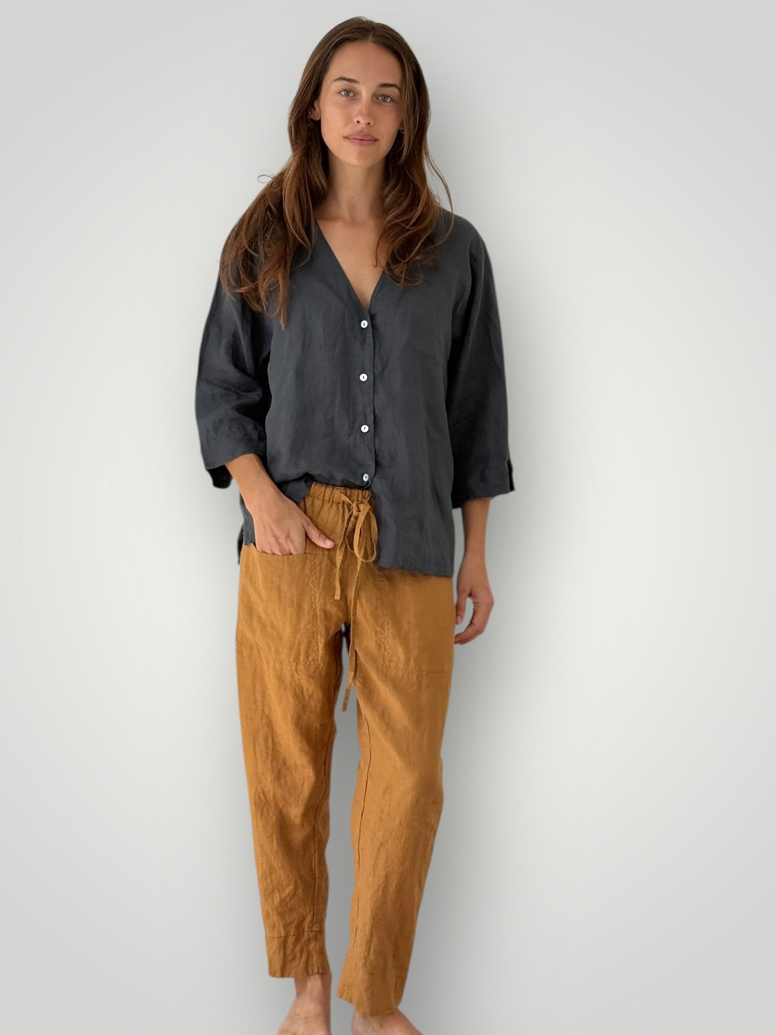 darcy pants - caramel linen Apparel