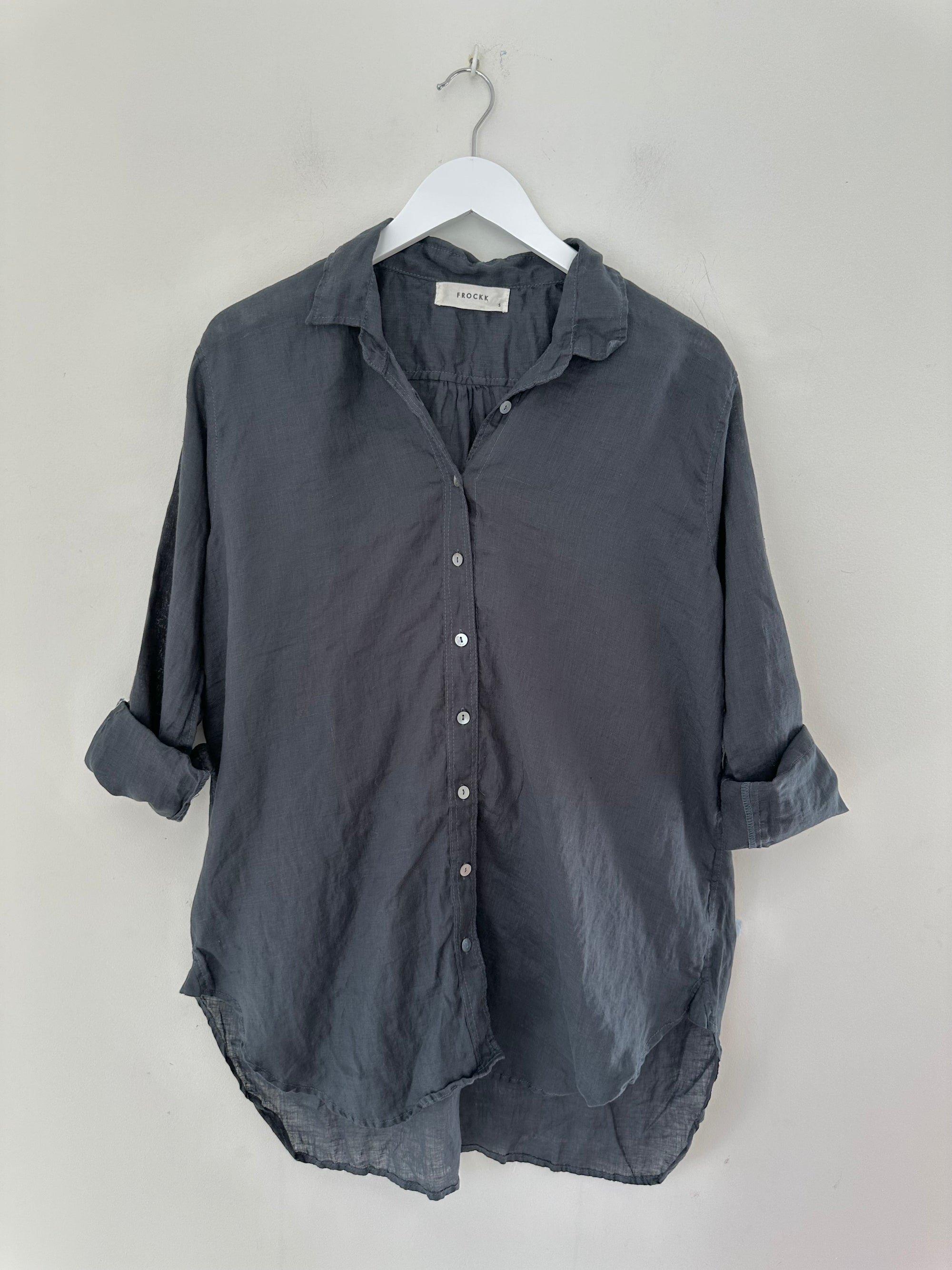 skyla shirt - charcoal linen Apparel