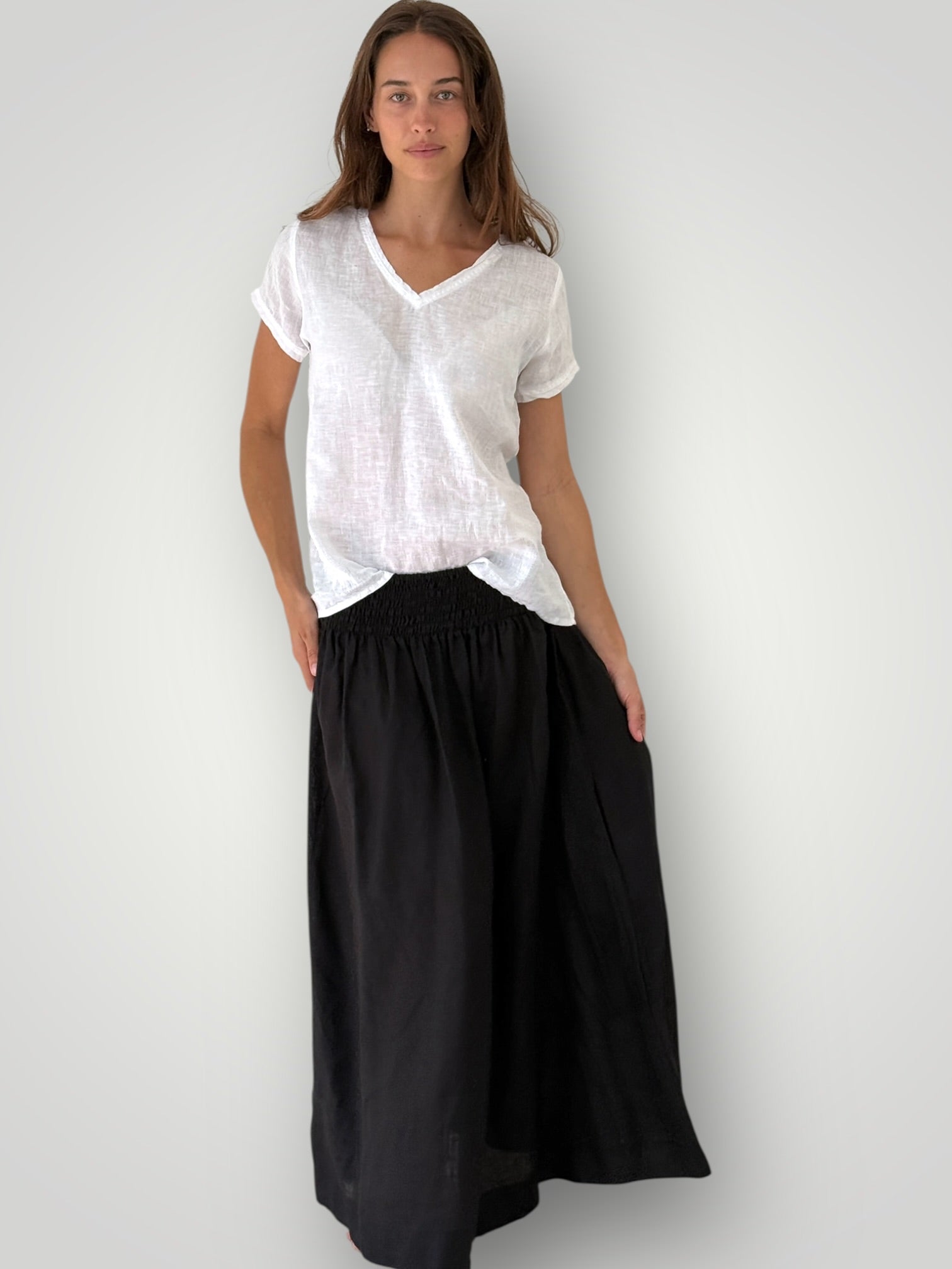lulu skirt - black linen Apparel