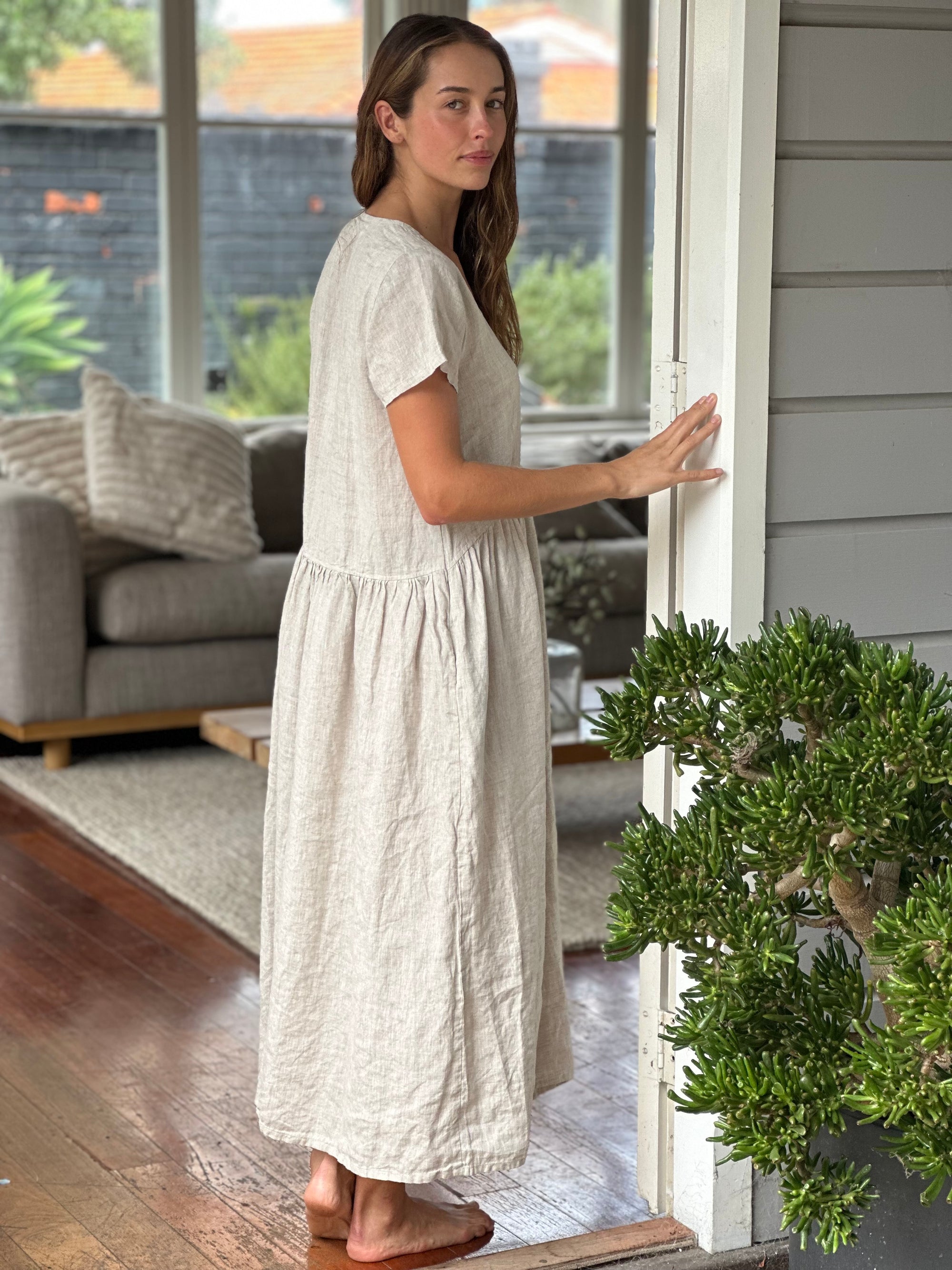 audrey dress - natural linen Apparel