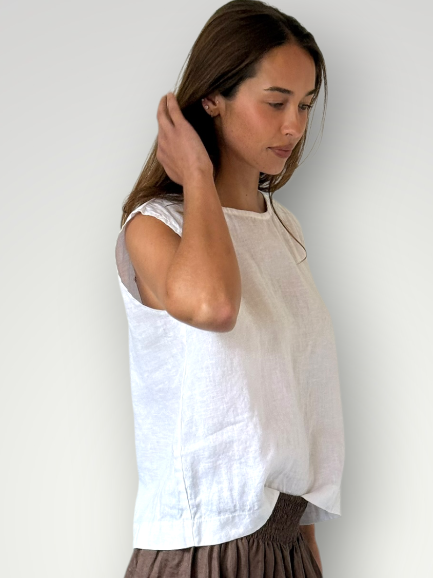 eva top - white linen Apparel