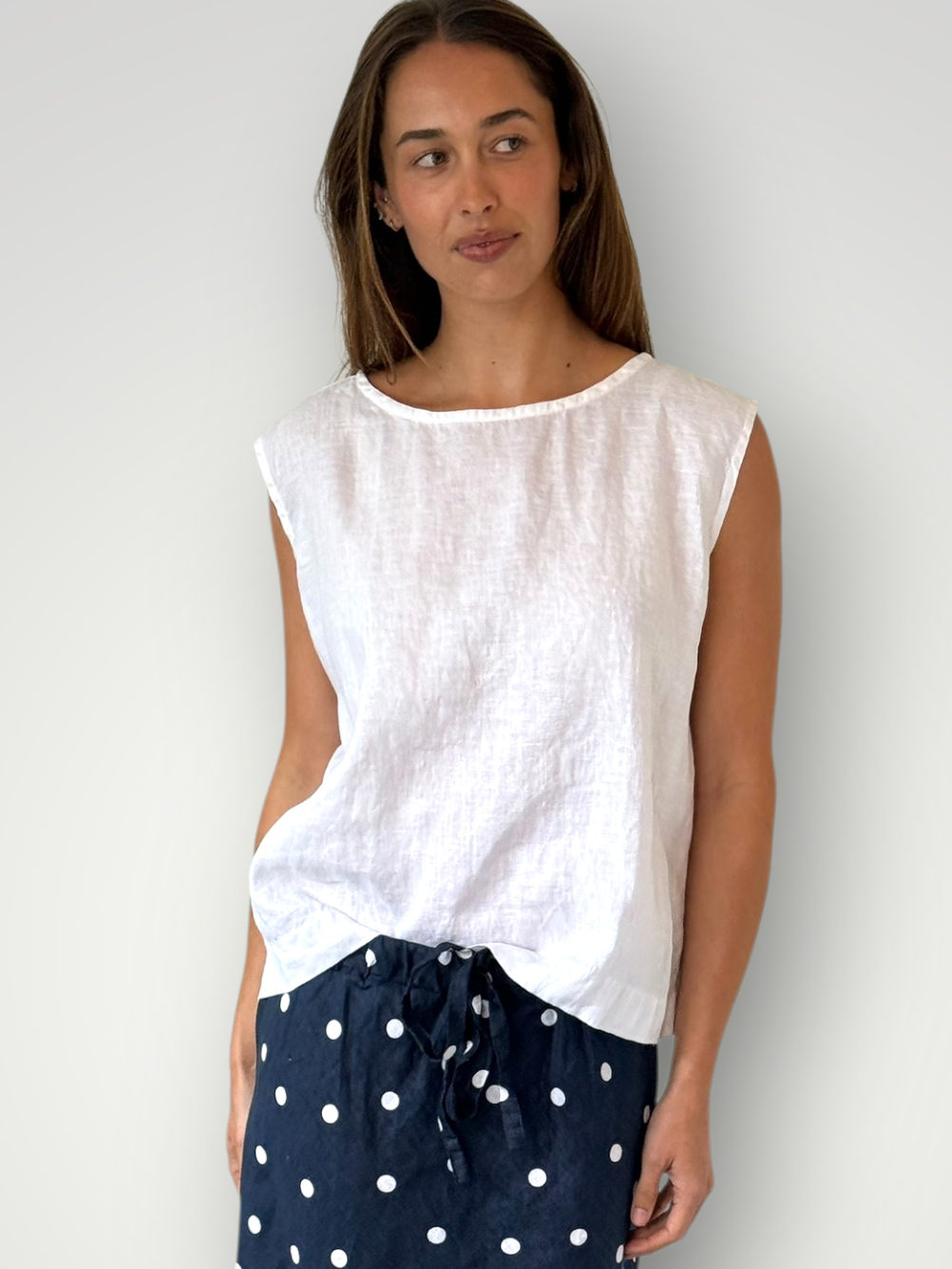 eva top - white linen Apparel