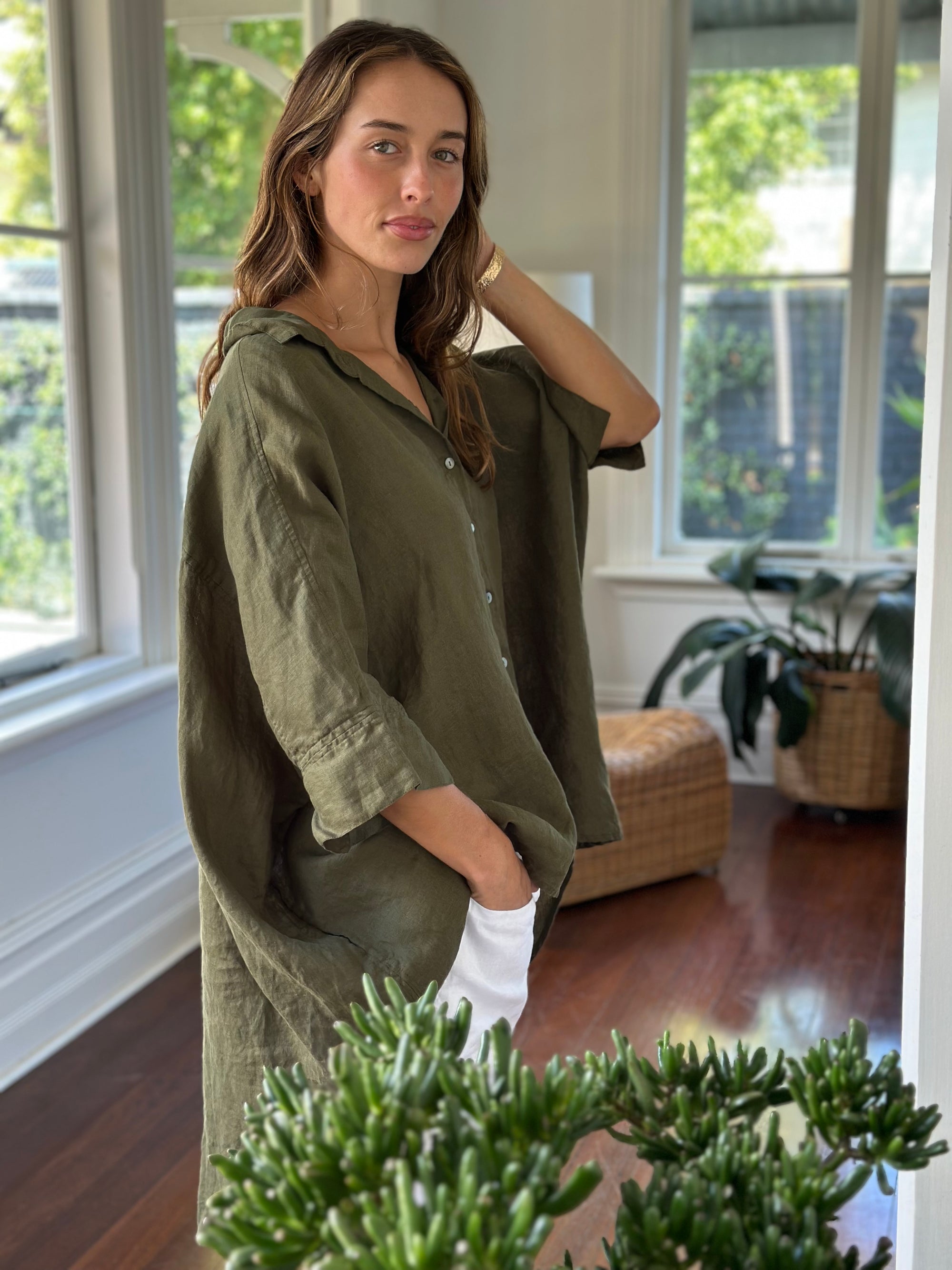 issey shirt - army linen Apparel