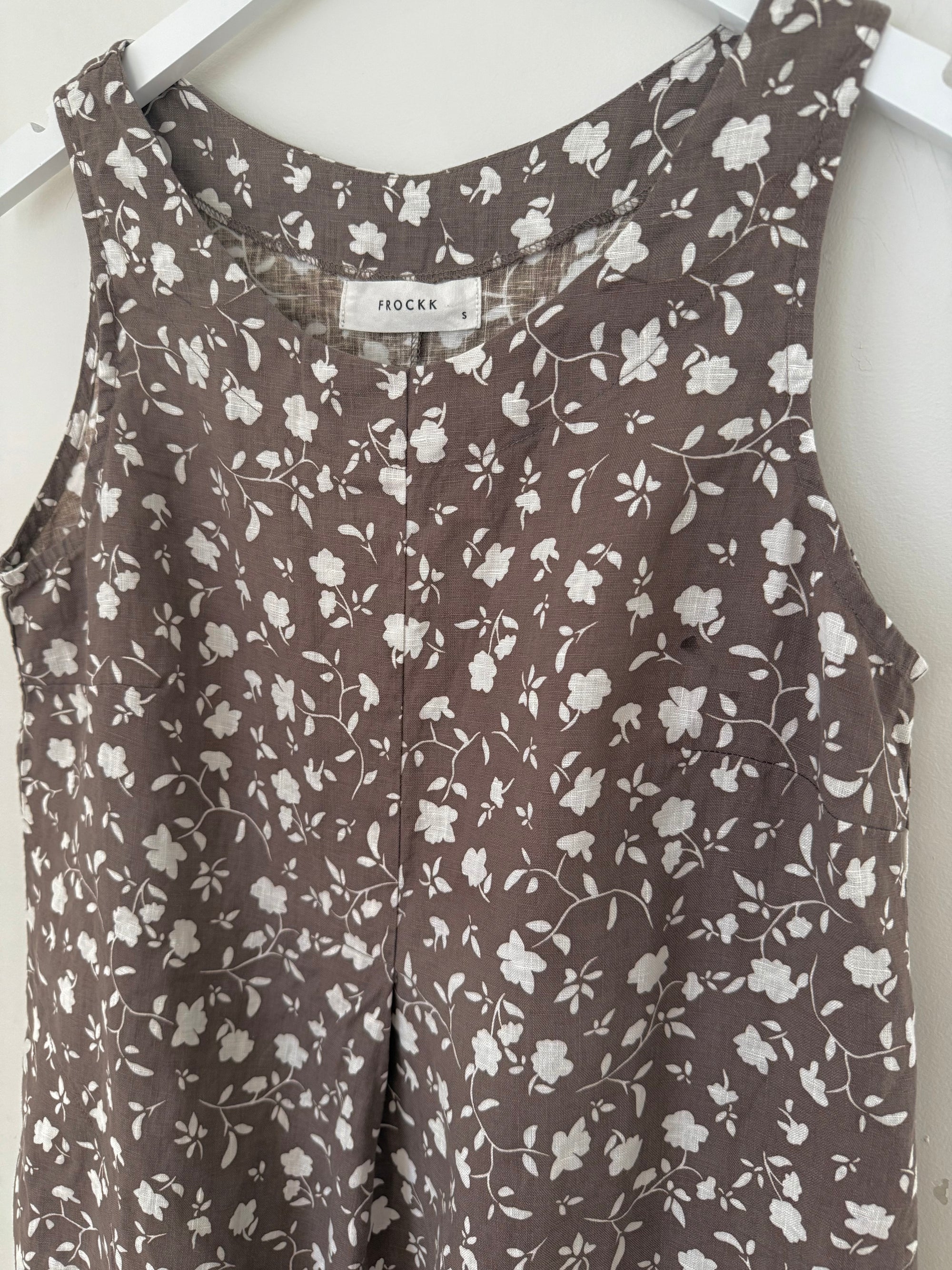 becky dress - soil floral linen Apparel
