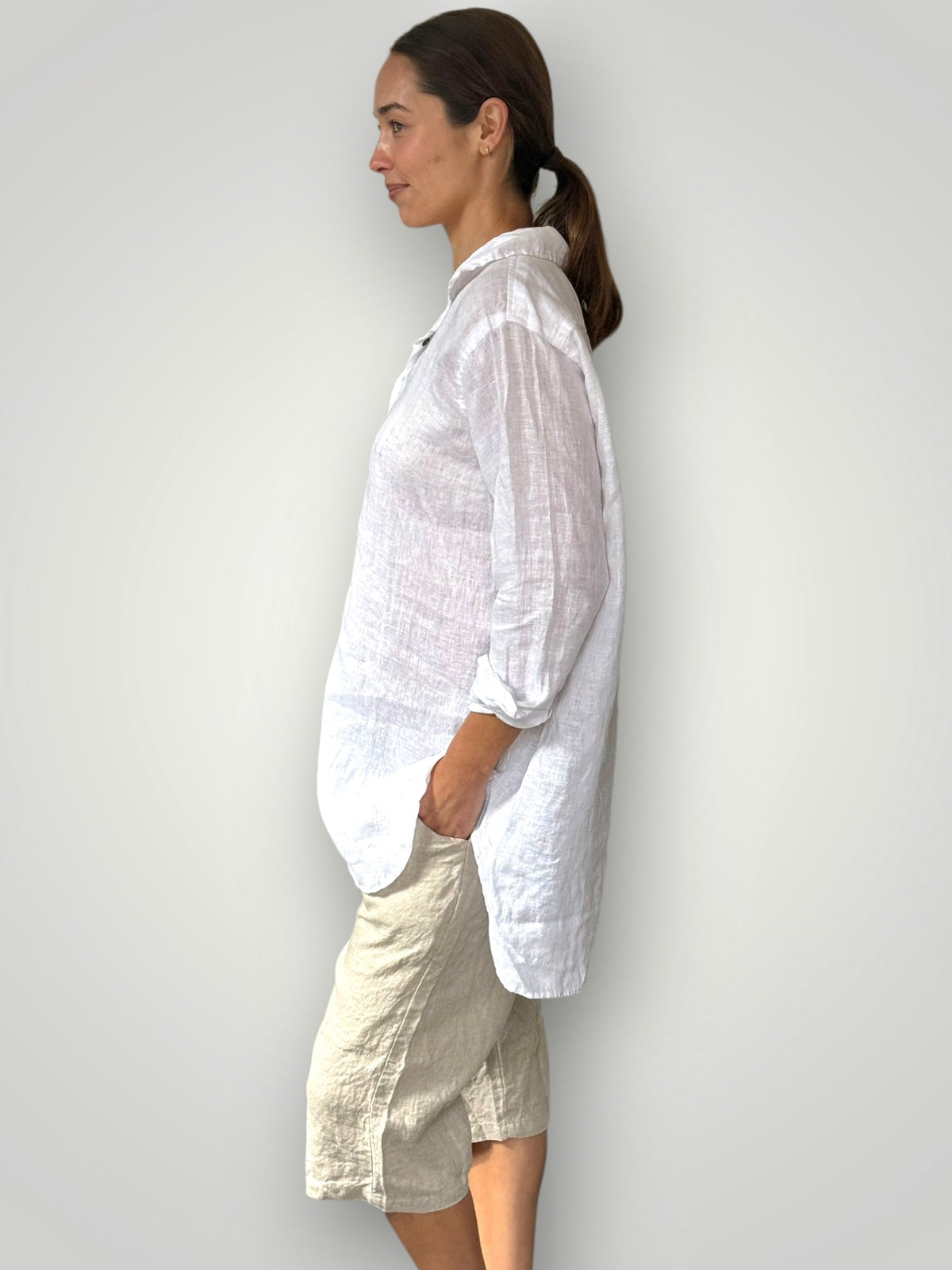 skyla shirt - white linen Apparel