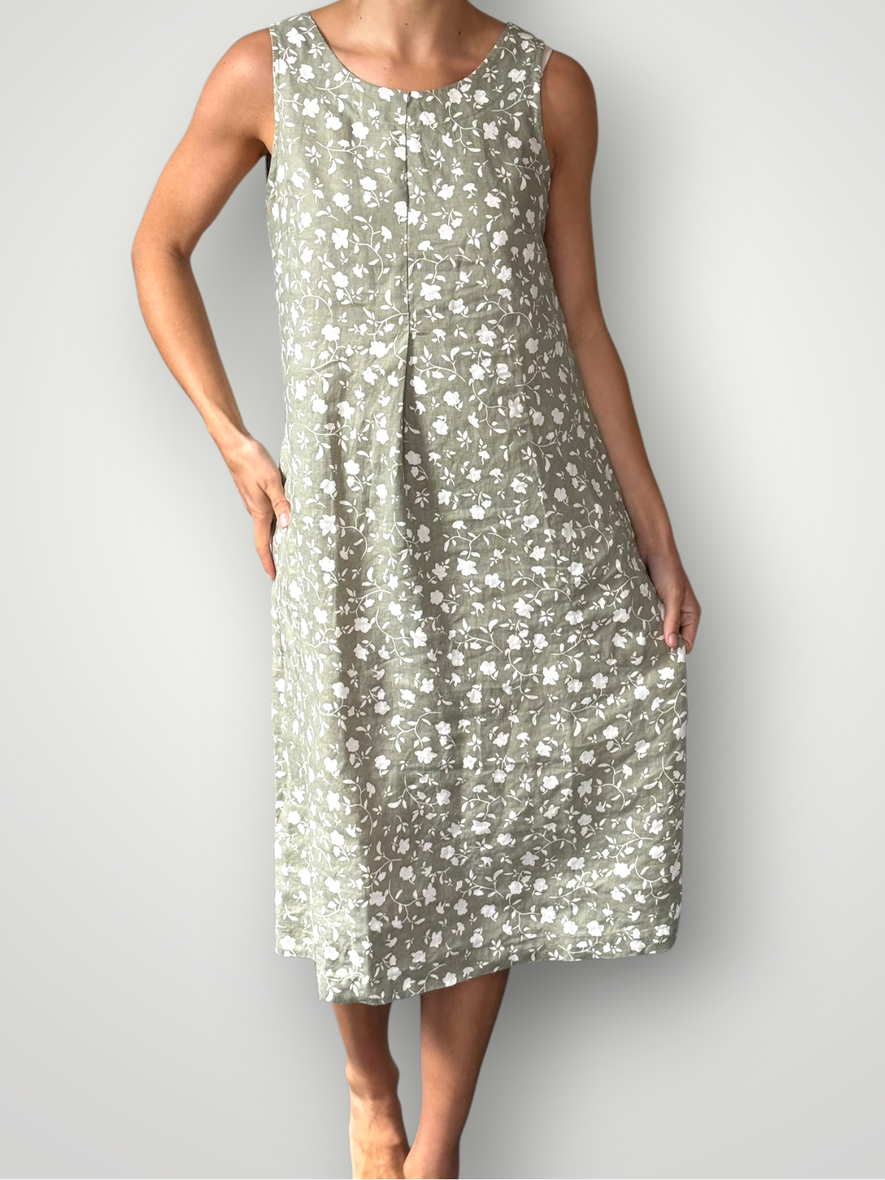 becky dress - sage floral linen Apparel