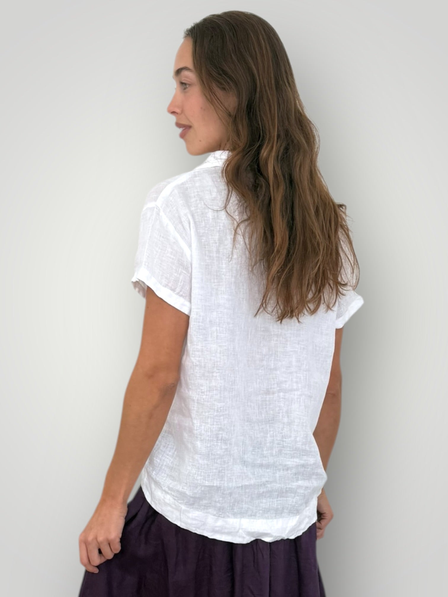 celia top -white linen Apparel