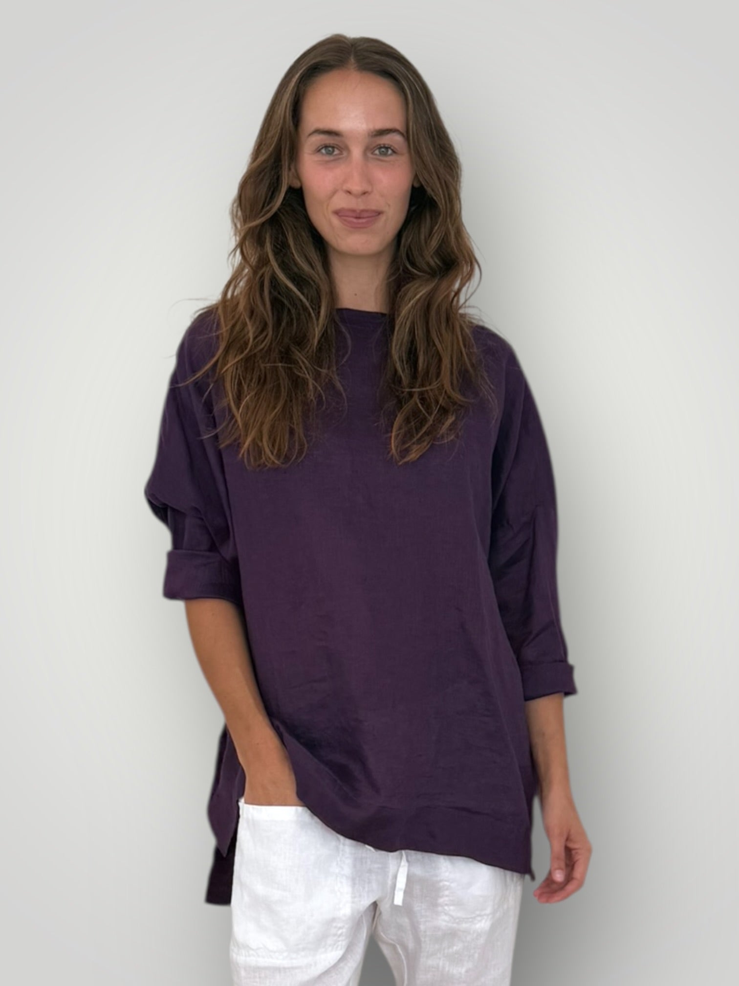 avril top - eggplant linen