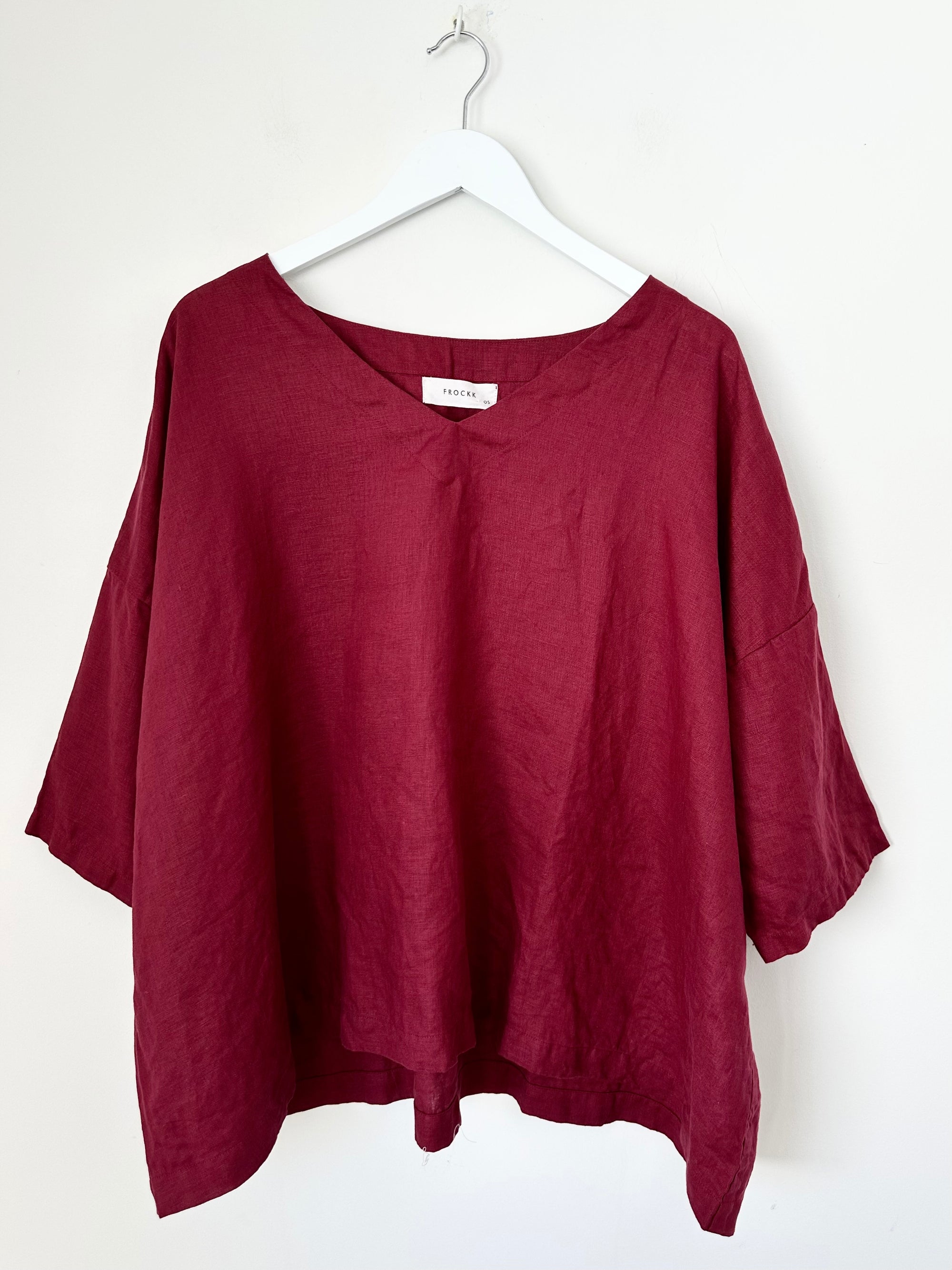 lydia top - merlot linen Apparel