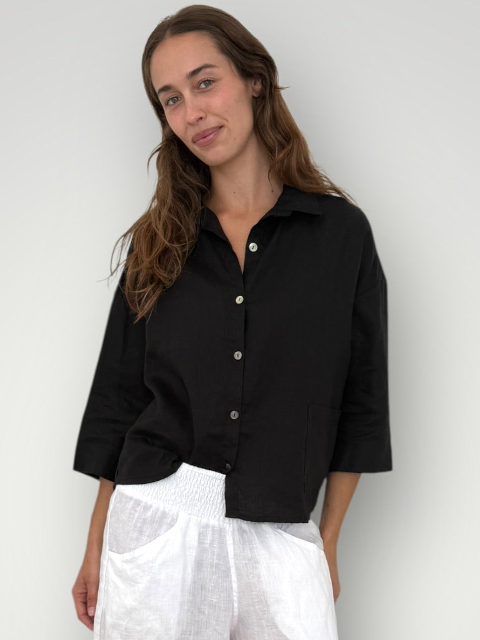 deanna shirt - black linen Apparel