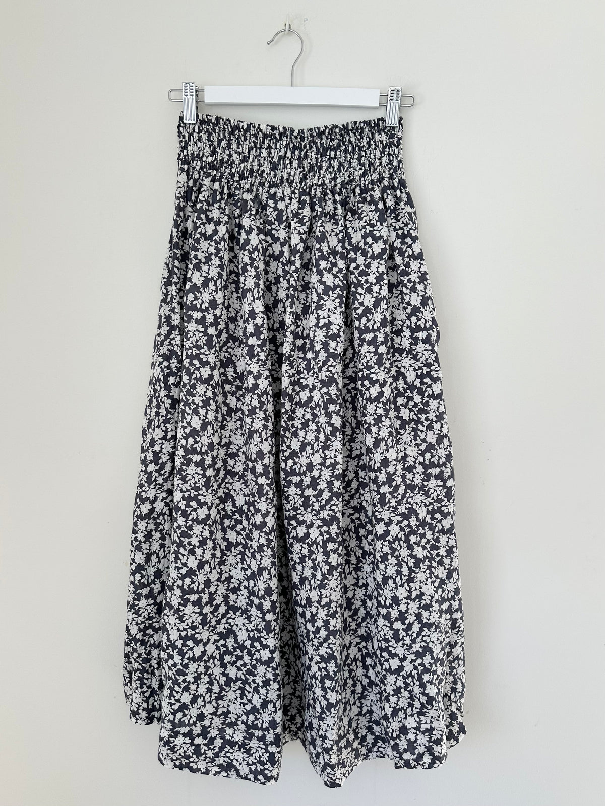 lulu skirt - grey floral linen Apparel