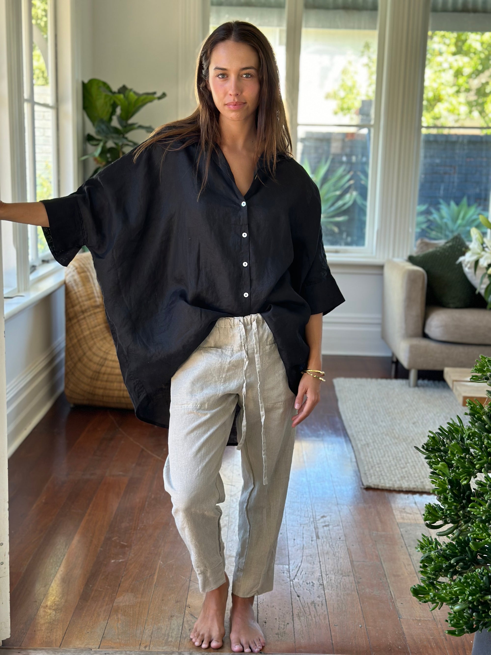 issey shirt-black linen Apparel  