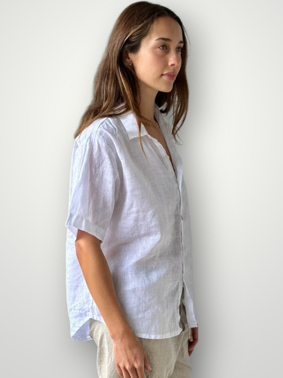 august shirt-white linen Apparel