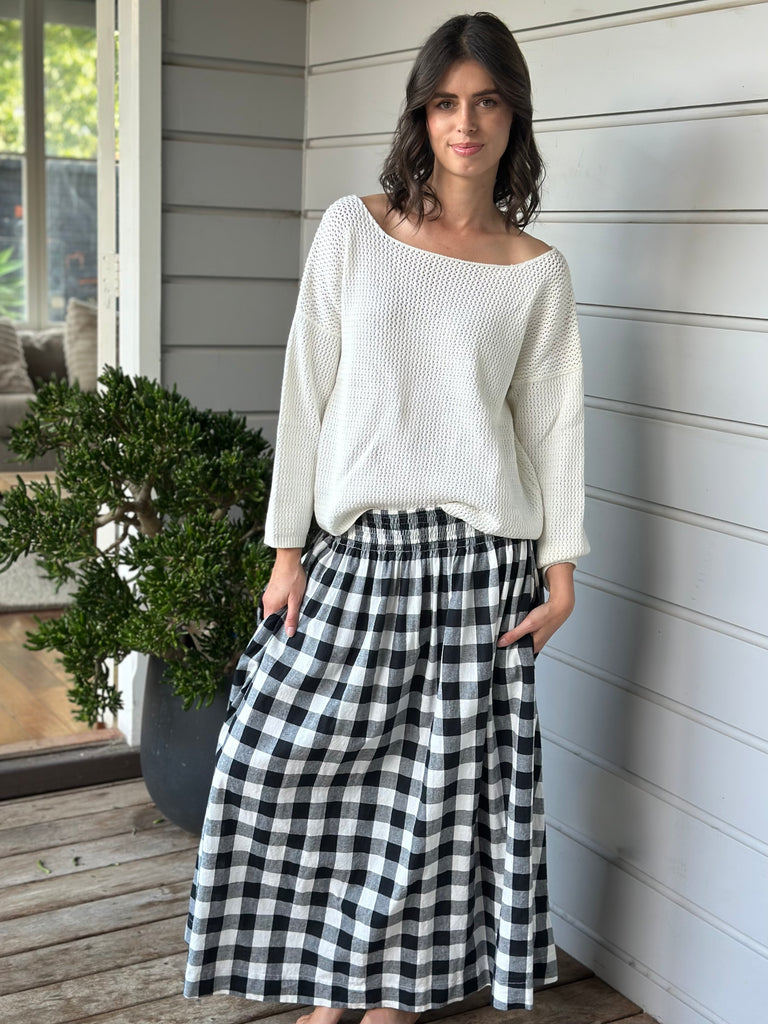 lulu skirt - black check Apparel
