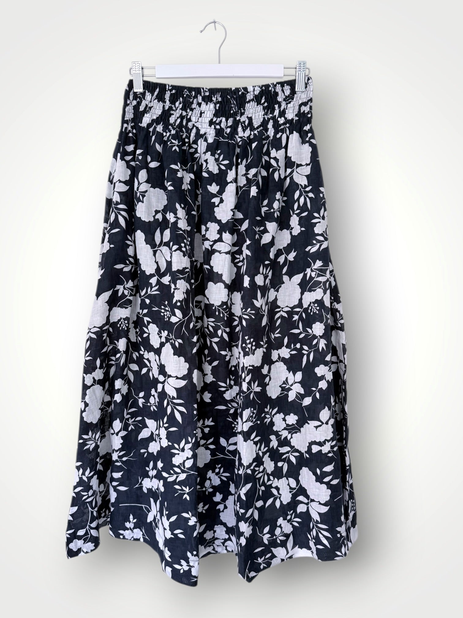 lulu skirt - big navy flower linen Apparel