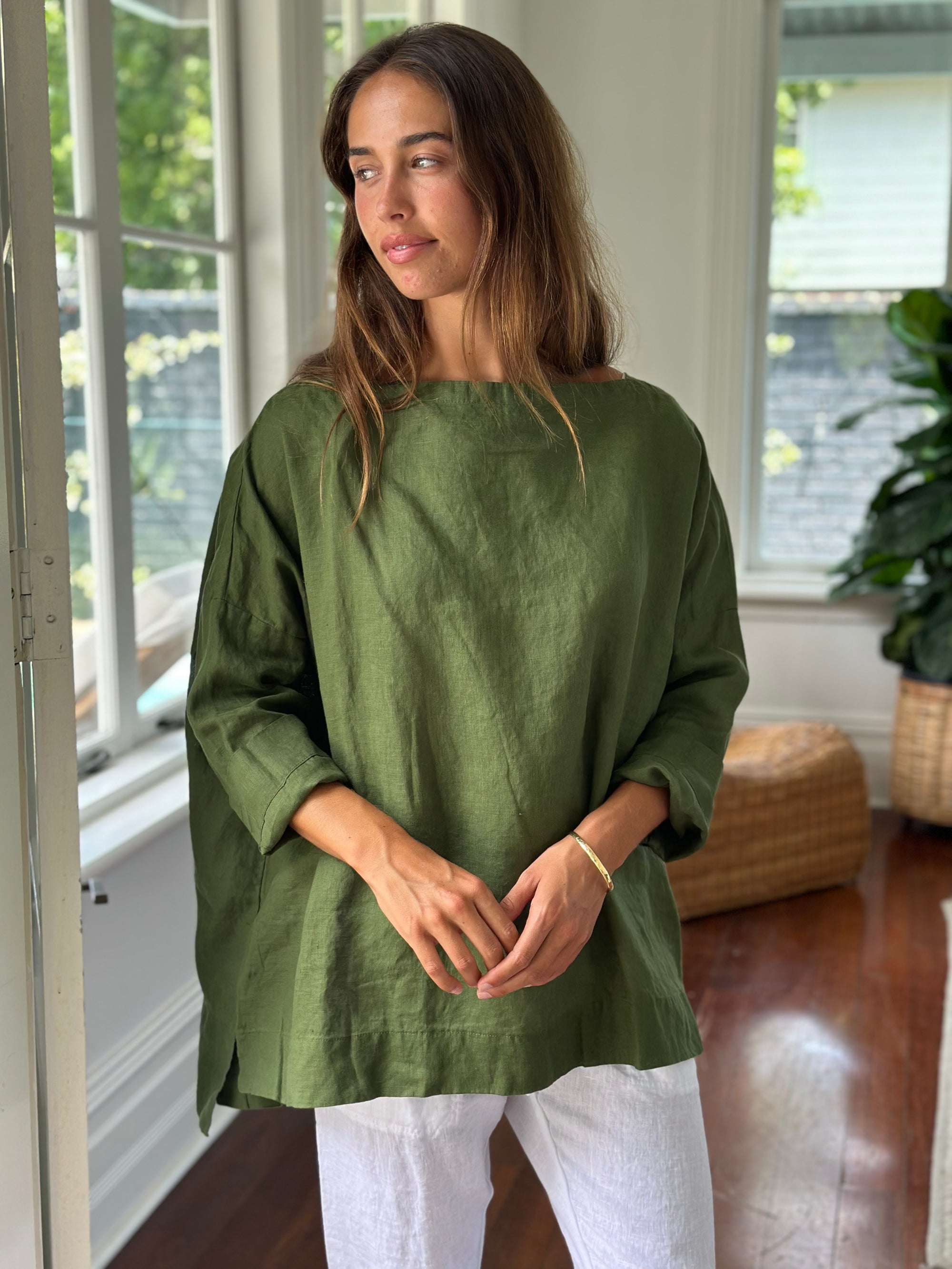 avril top-moss linen Apparel  