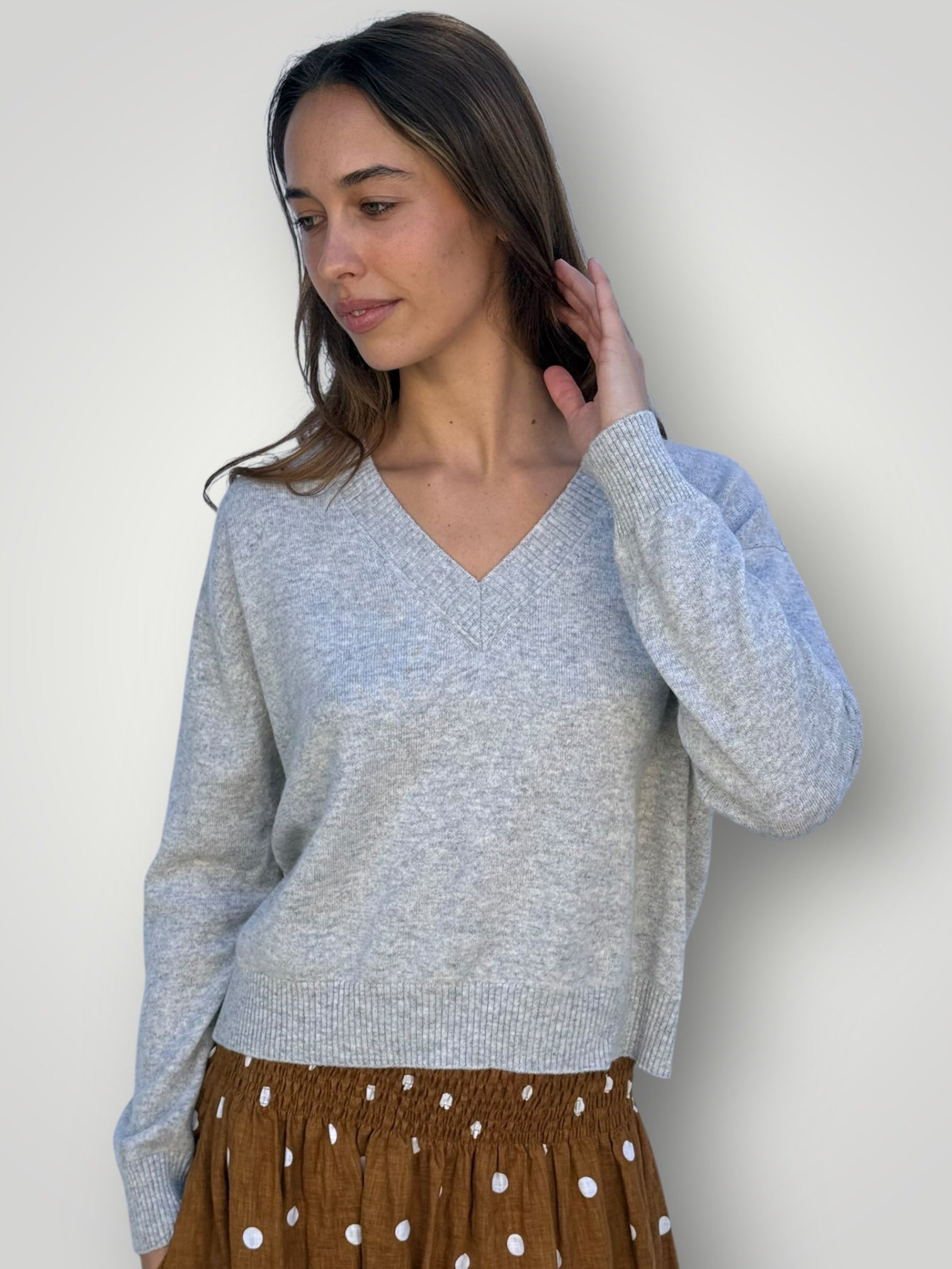 mavis v neck knit-light grey cashmere Apparel