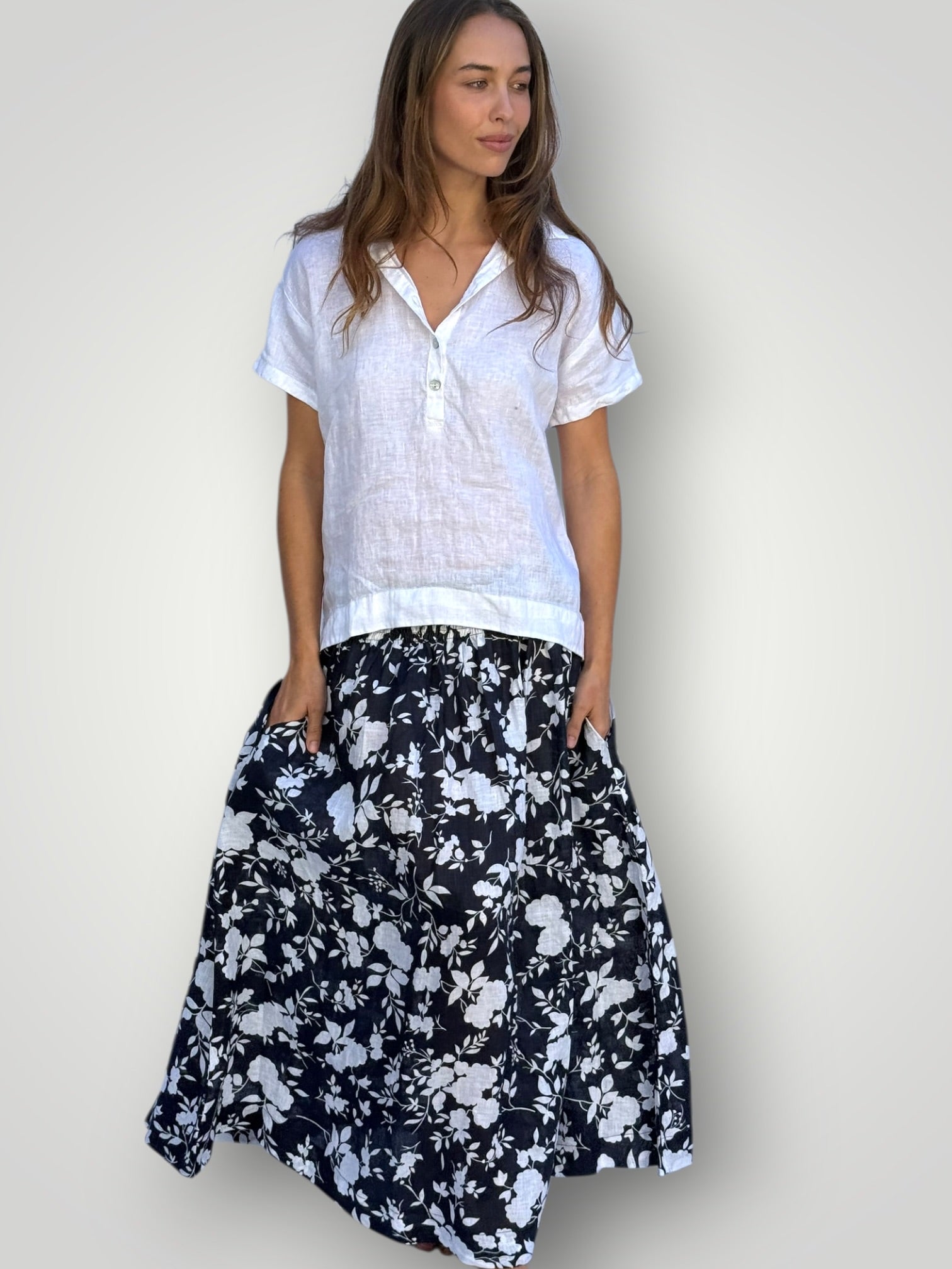 lulu skirt - big navy flower linen Apparel
