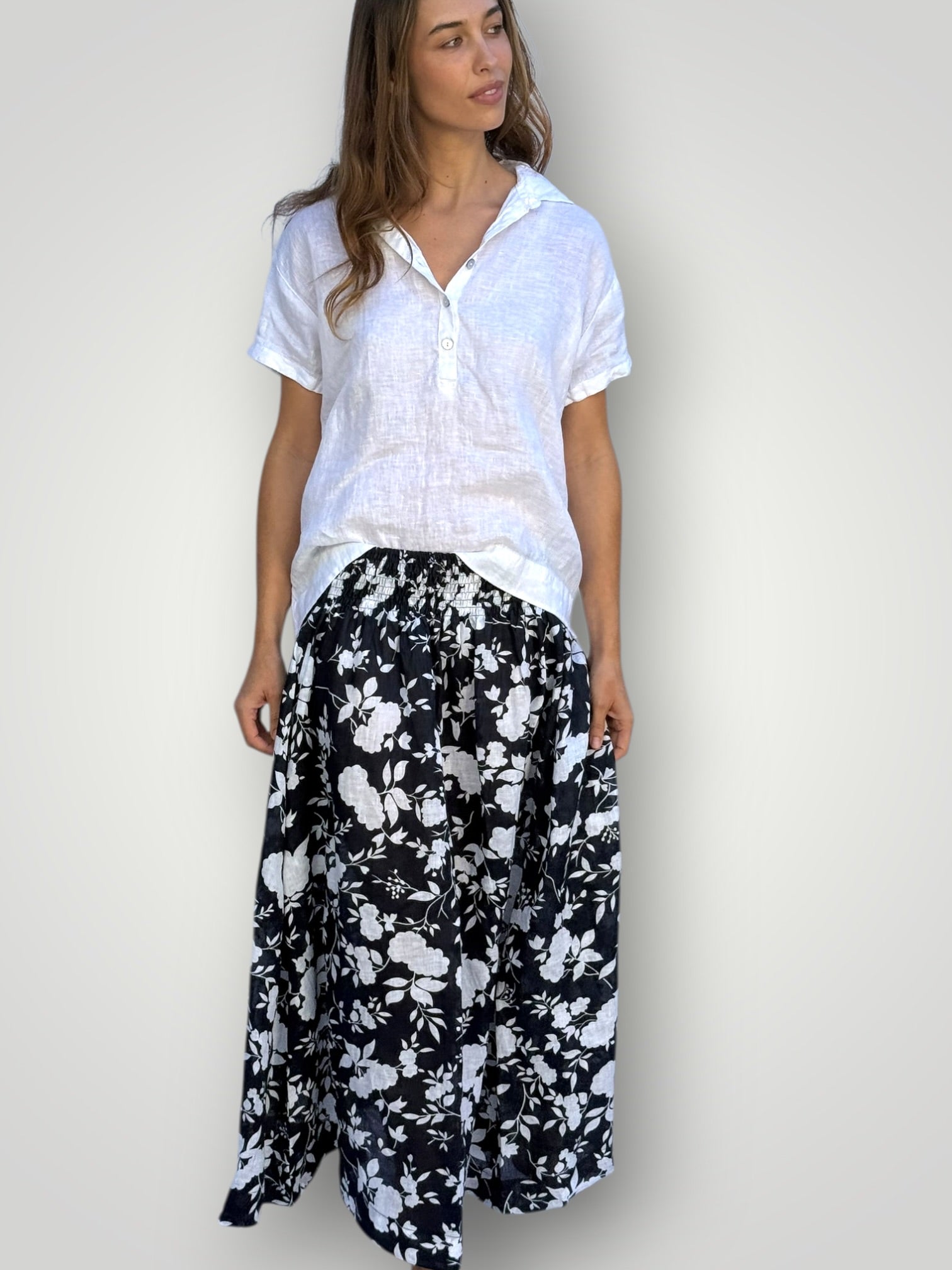lulu skirt - big navy flower linen Apparel