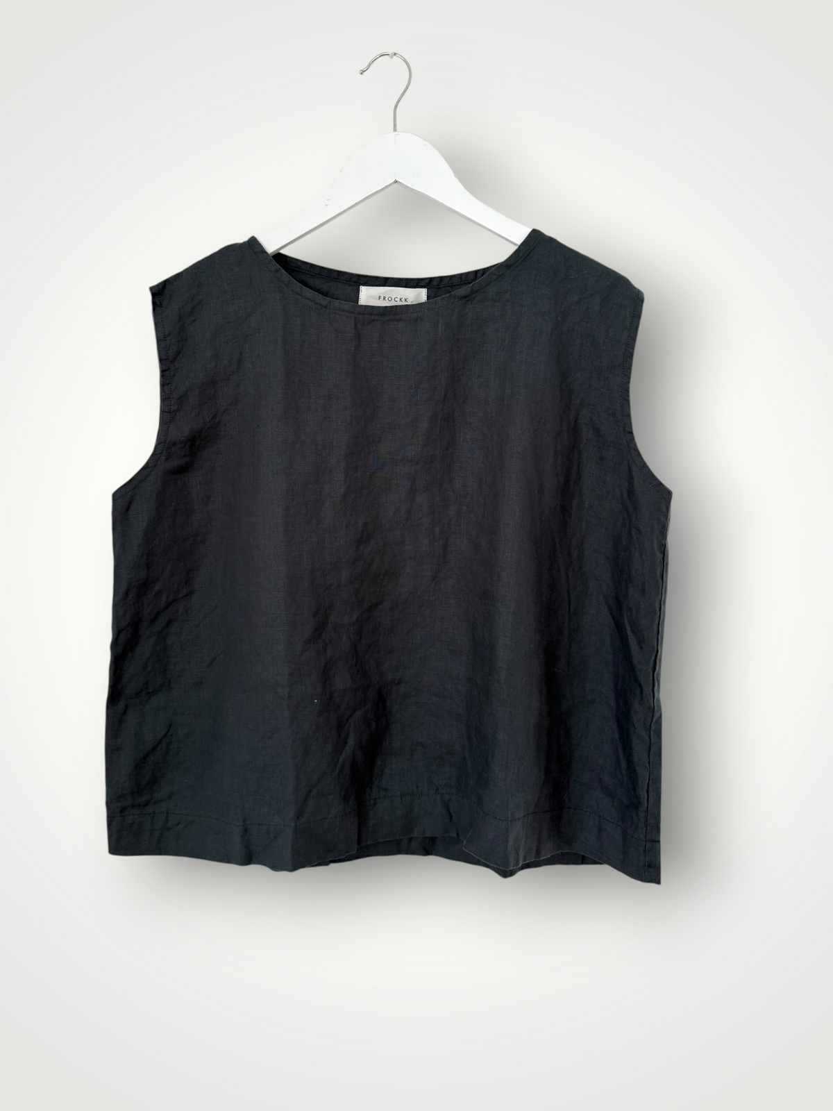 eva top - charcoal linen Apparel
