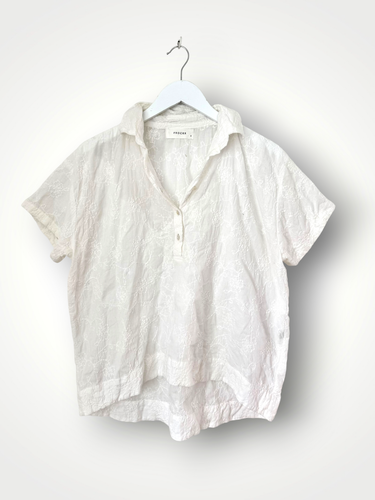 celia top -white cotton embroidery Apparel