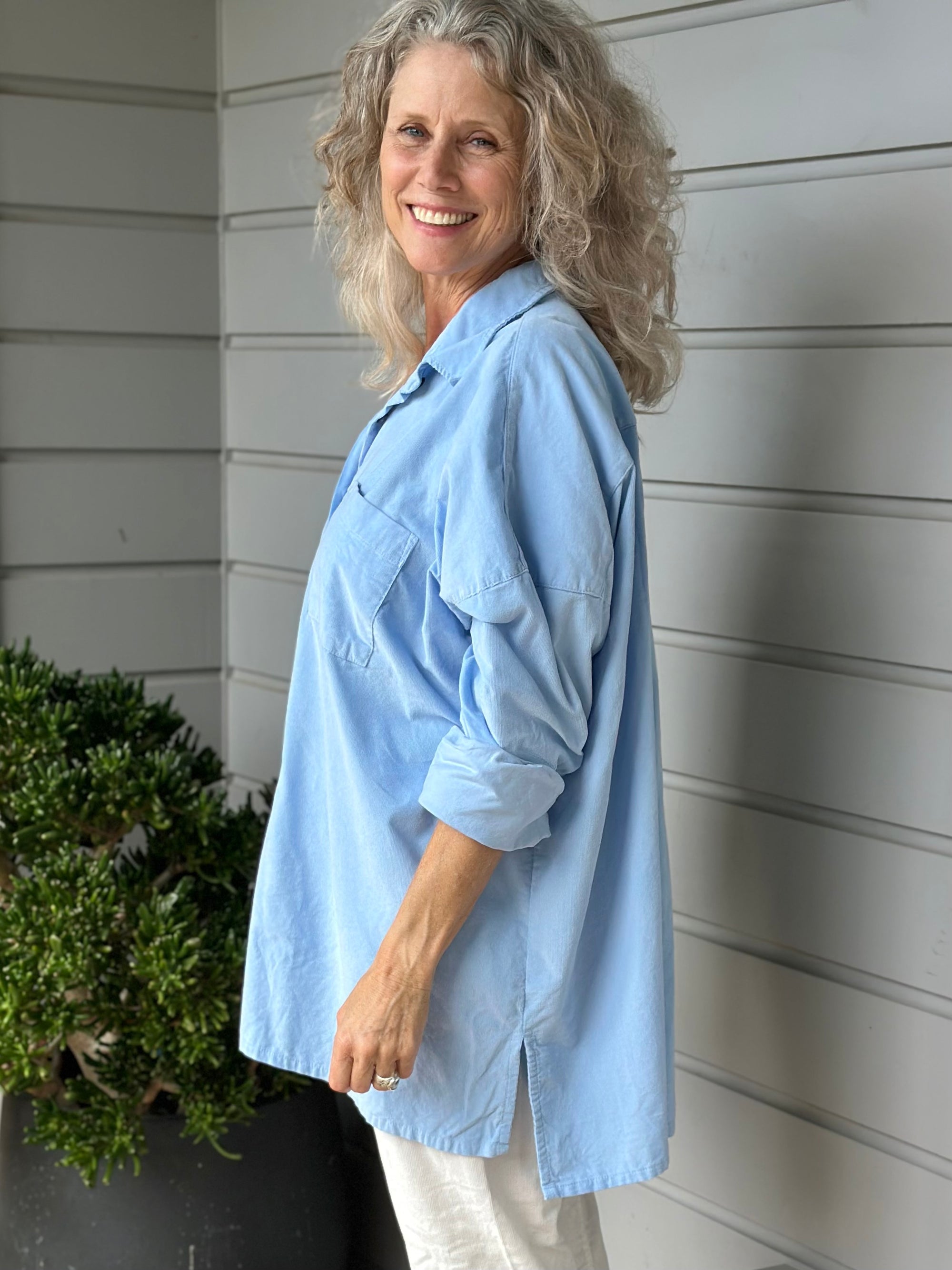 aiden oversized shirt - soft blue cord Apparel