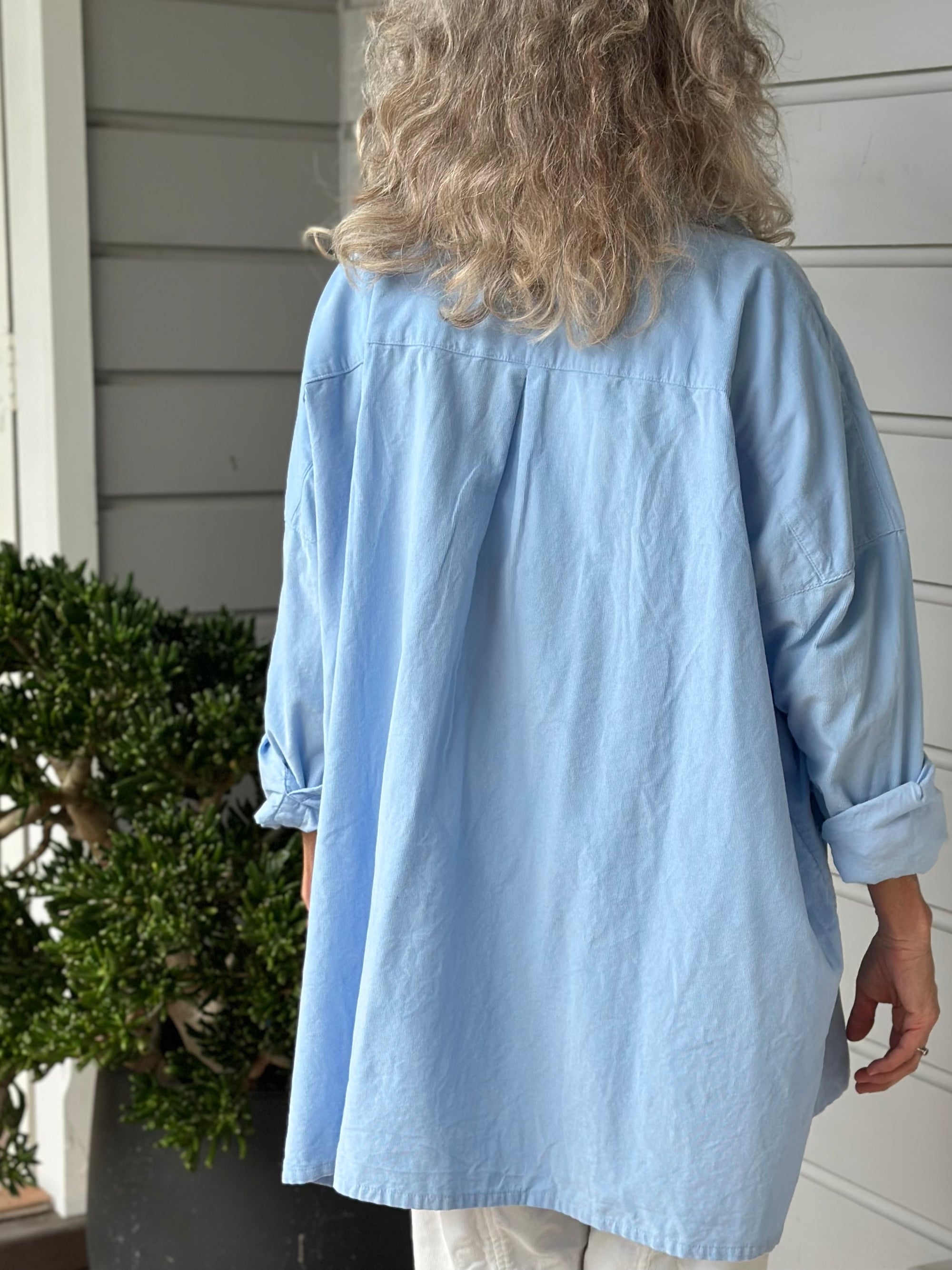 aiden oversized shirt - soft blue cord Apparel