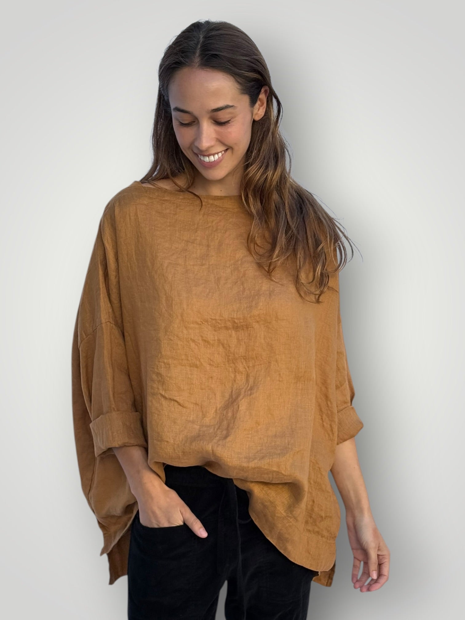 avril top - caramel linen Apparel