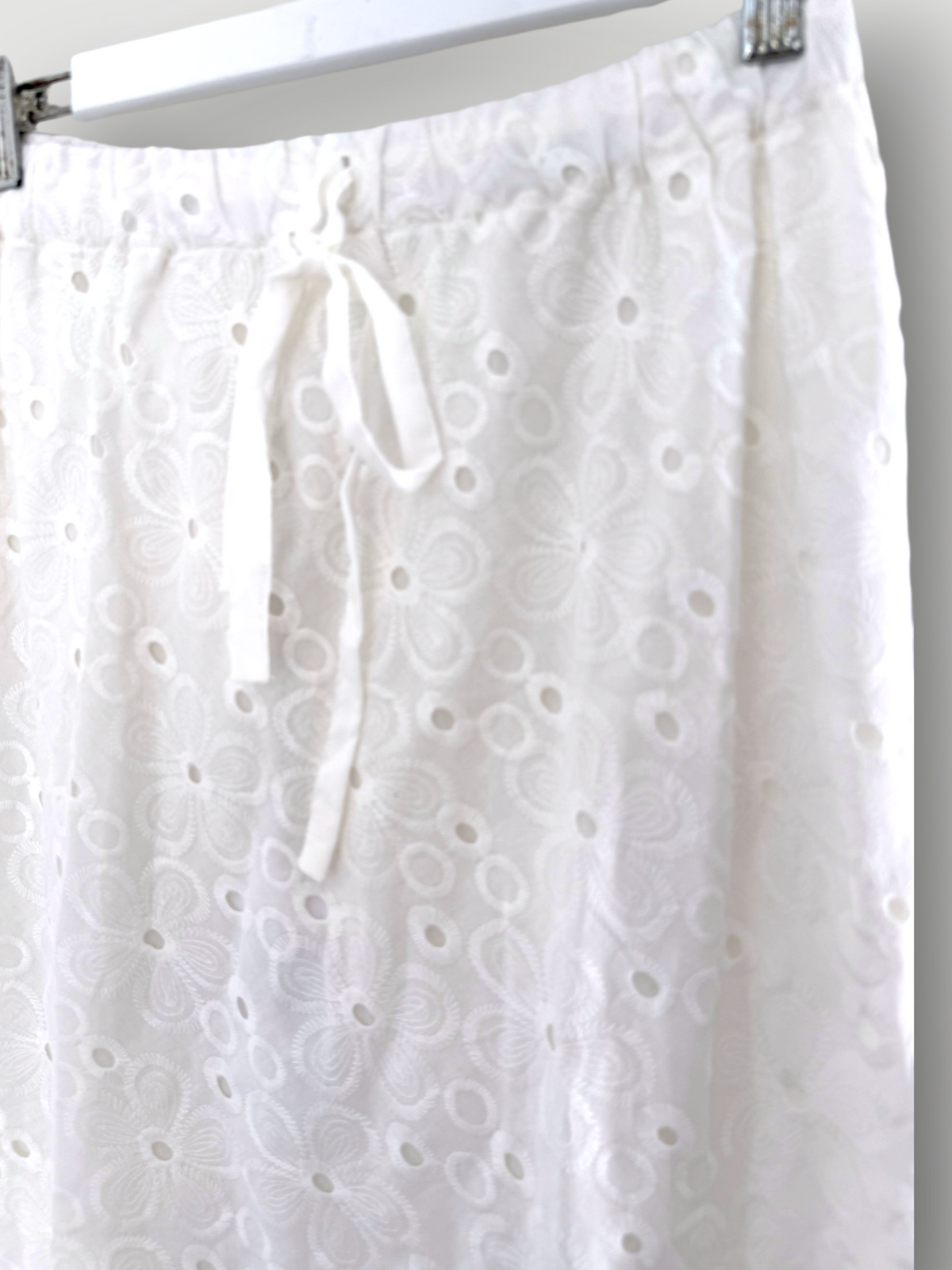 aria skirt - white cotton embroidery Apparel