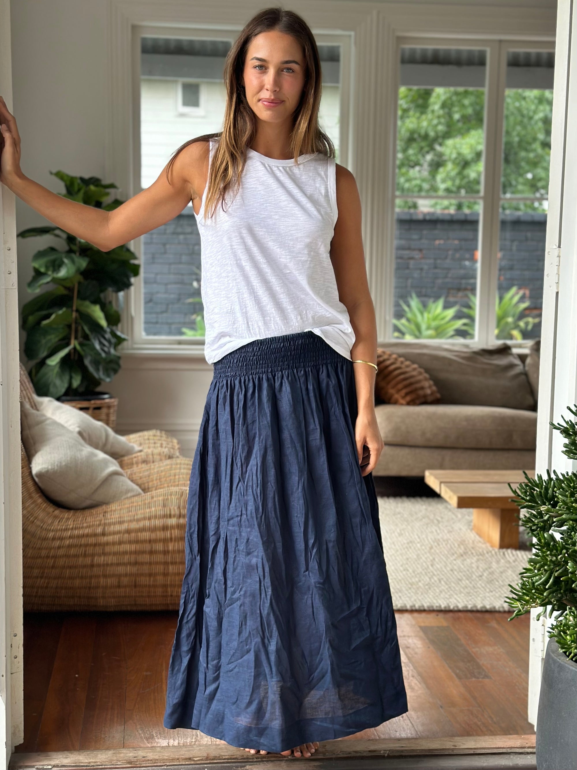 lulu skirt- navy linen Apparel