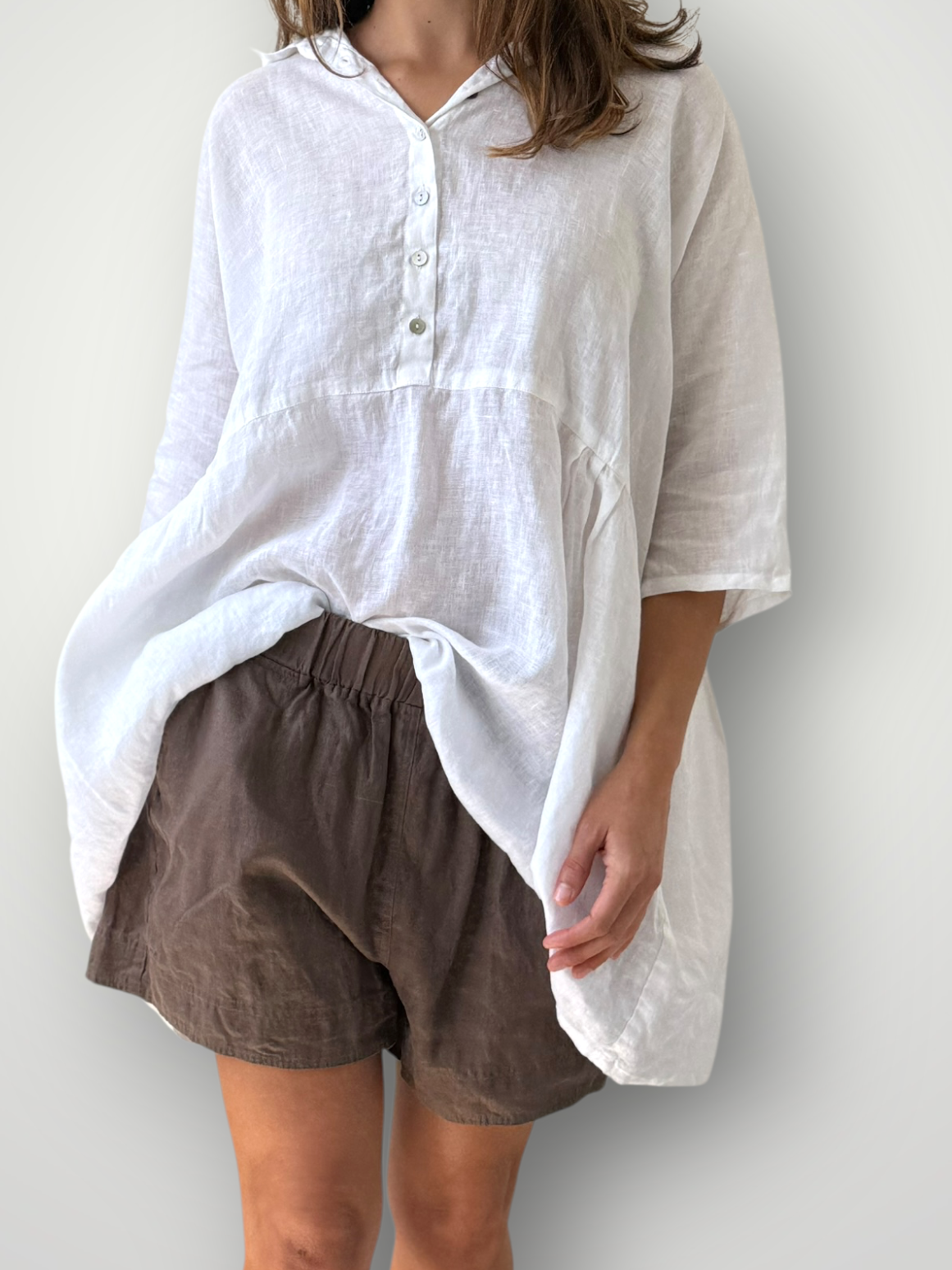 abbey short - soil linen Apparel