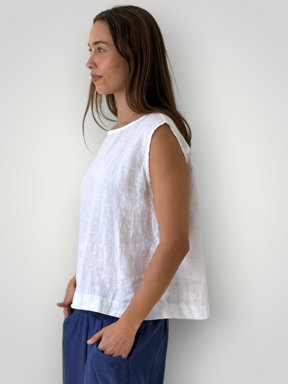 eva top - white linen Apparel