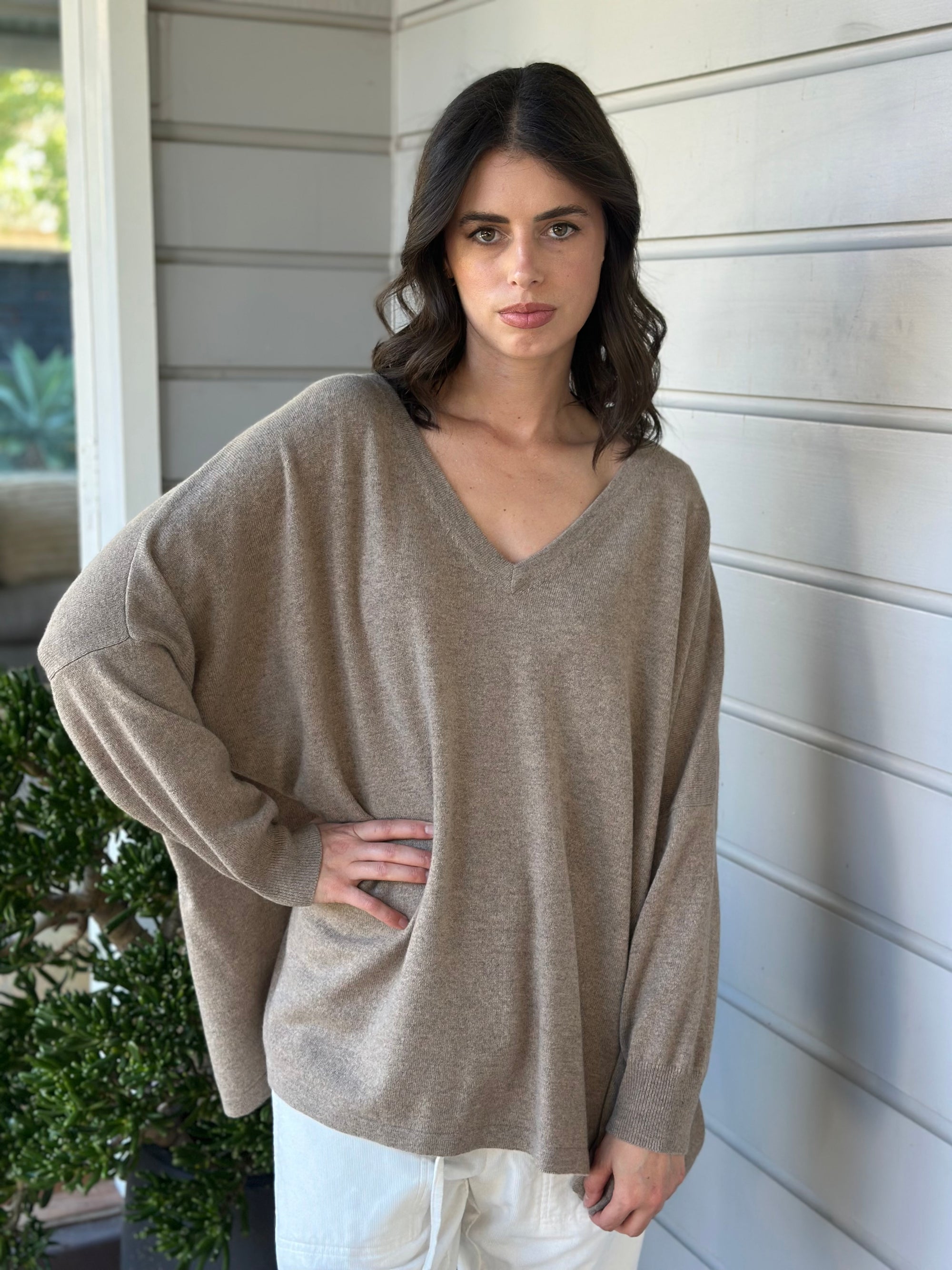 relaxed boyfriend knit- wheat cashmere Apparel
