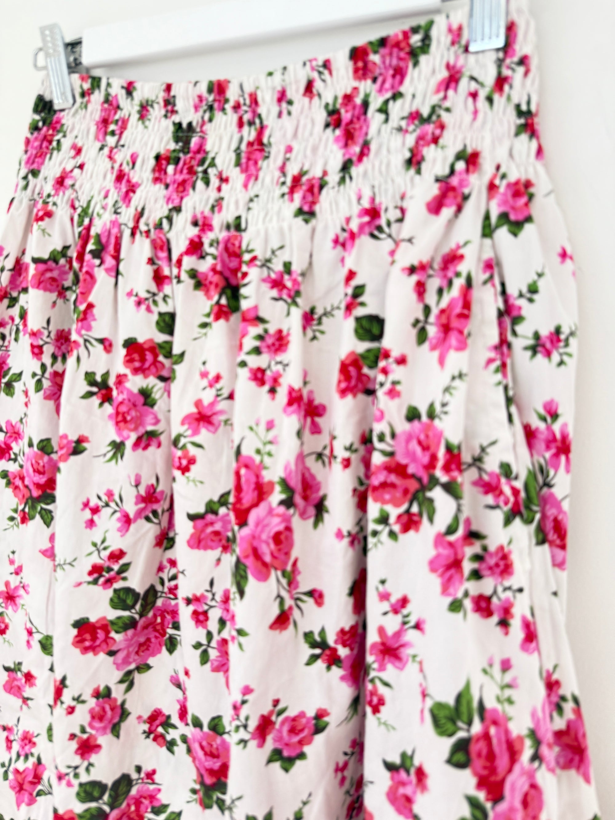 lola skirt - white bouquet Apparel