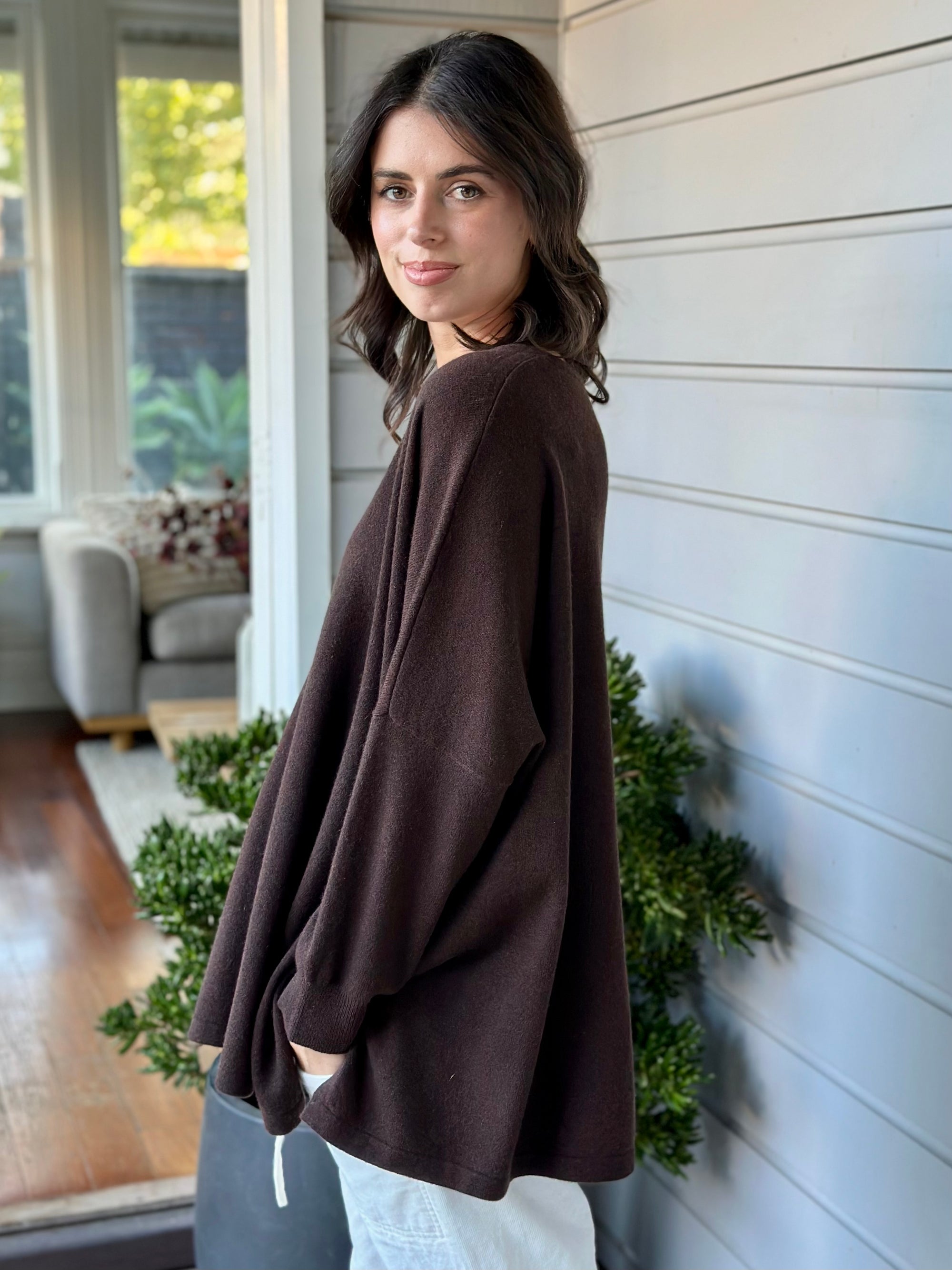relaxed boyfriend knit -chocolate cashmere Apparel