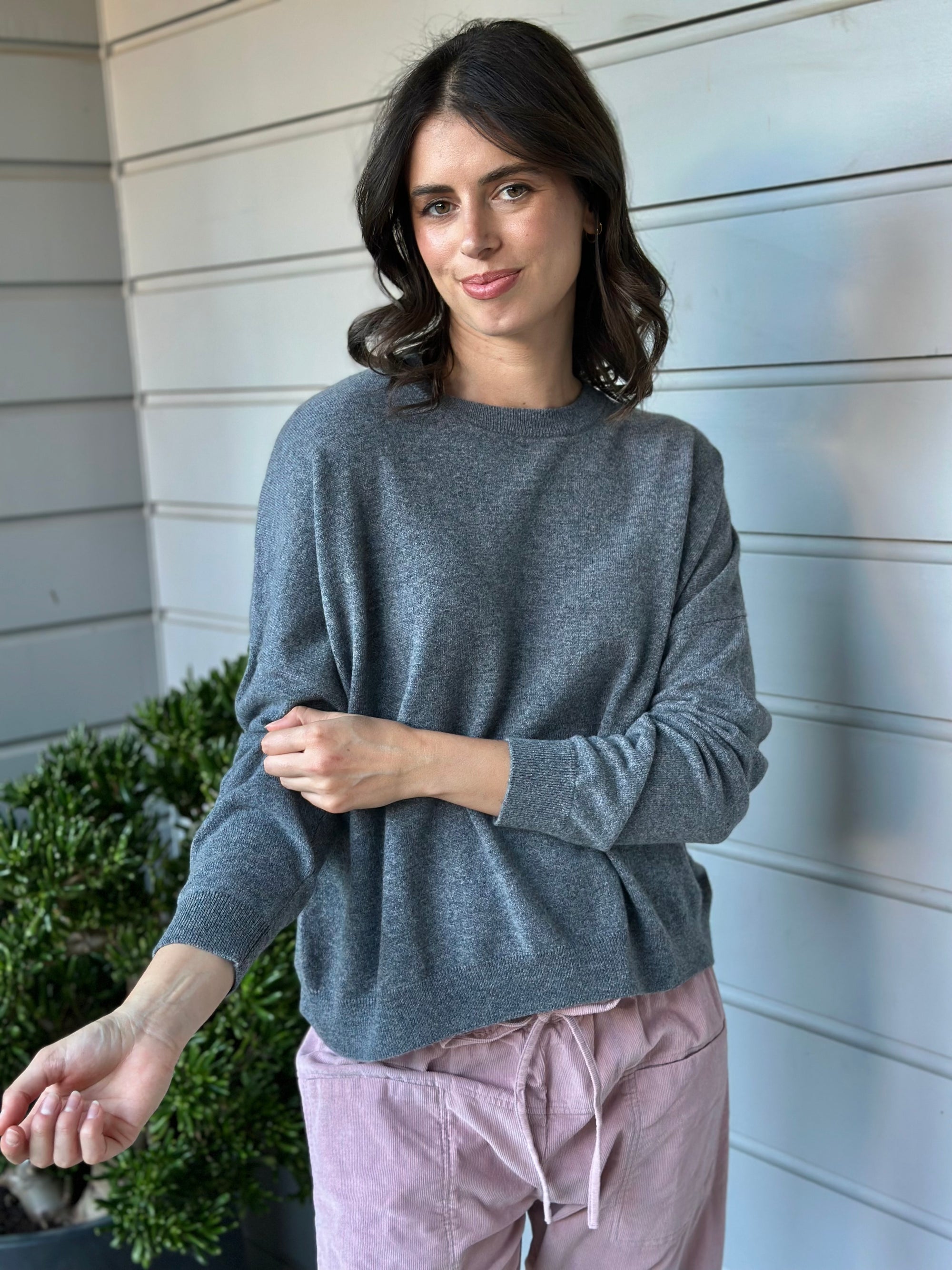 cassie crew neck-slate grey cashmere Apparel