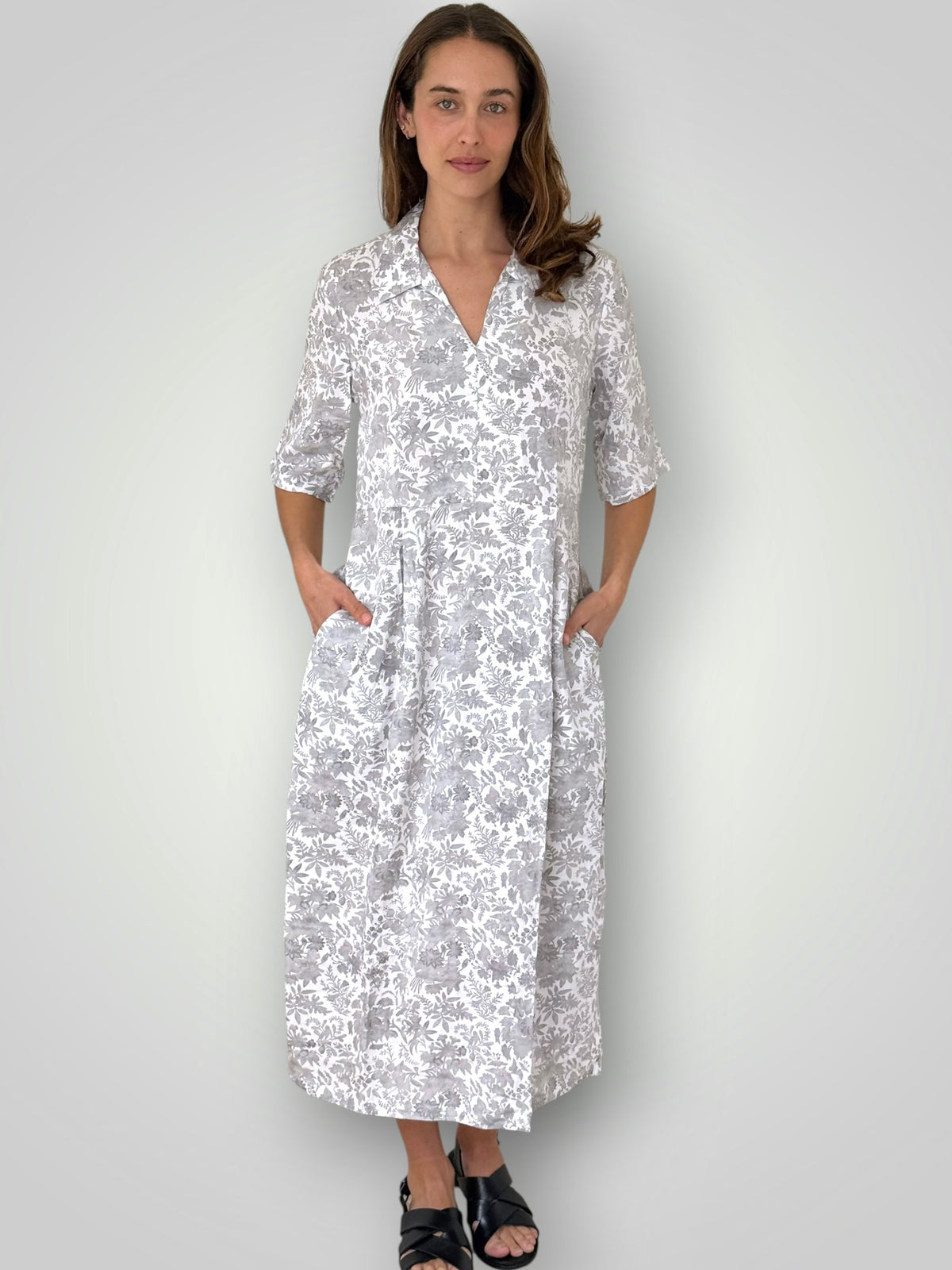 leonie dress-grey floral print