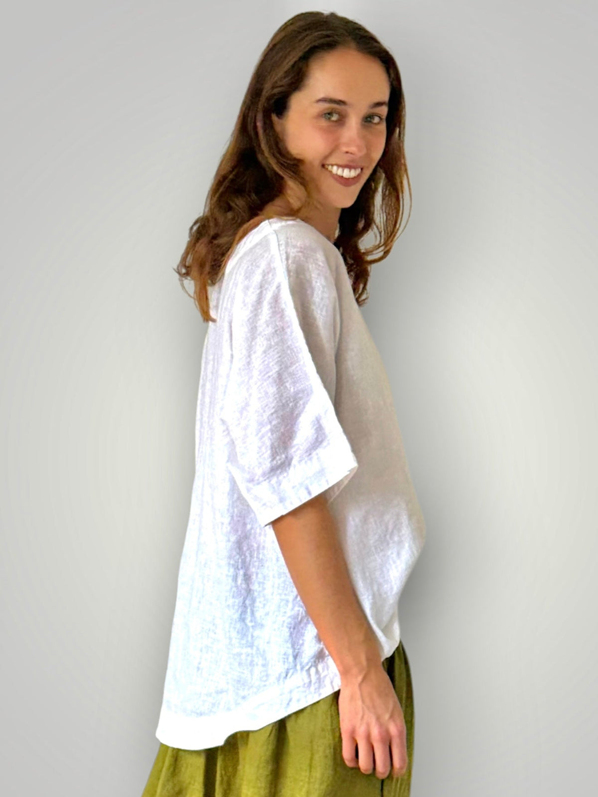 mia top - white linen Apparel