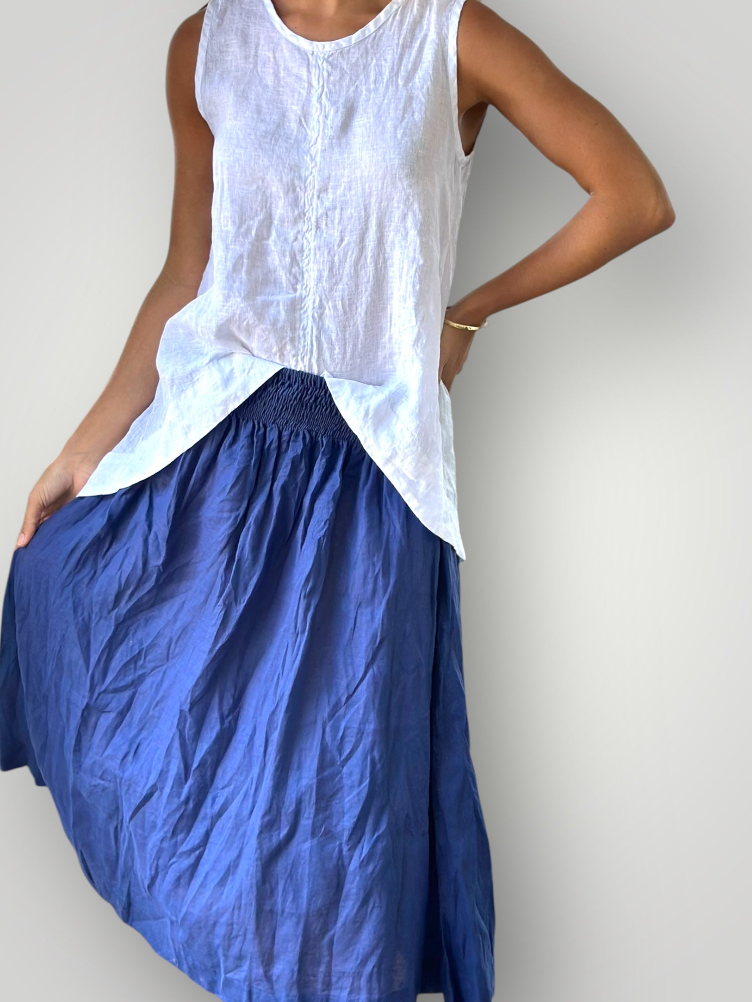 lola skirt - blue dusk linen Apparel