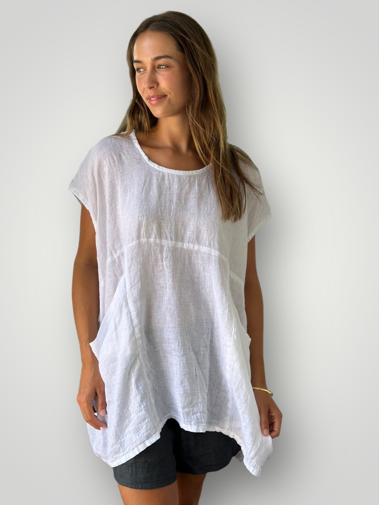 melrose top -white linen Apparel