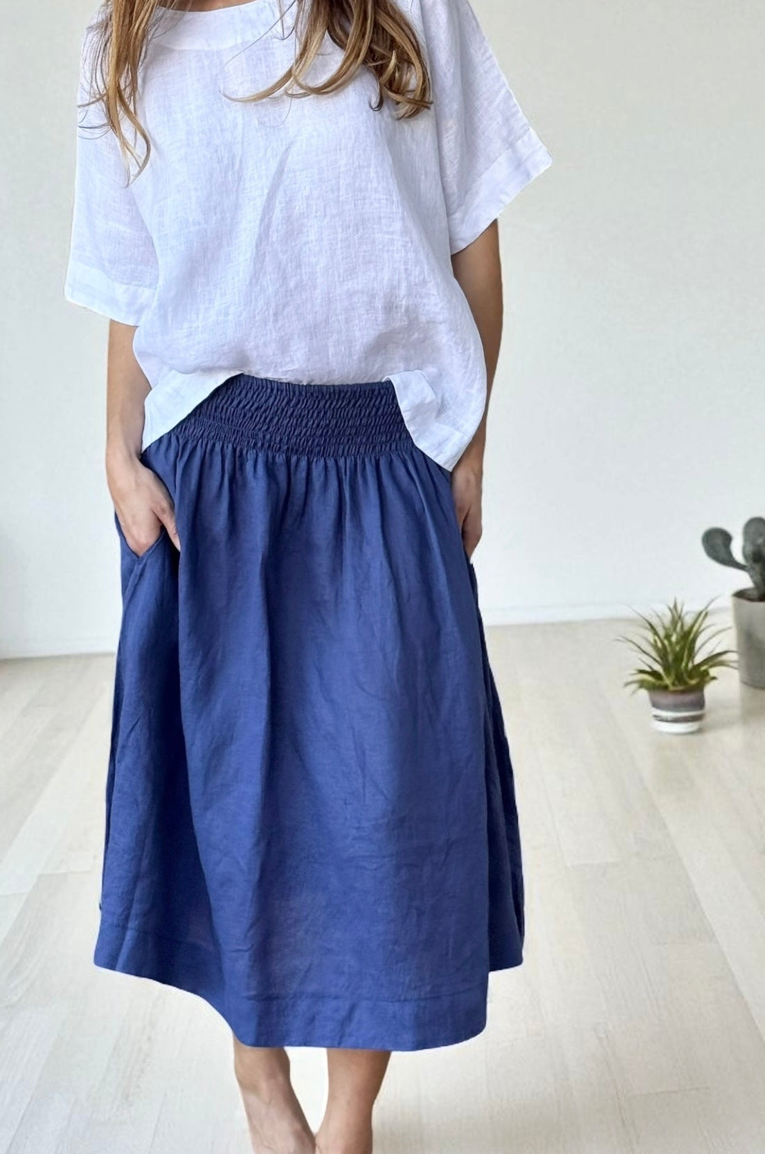 lola skirt - blue dusk linen Apparel