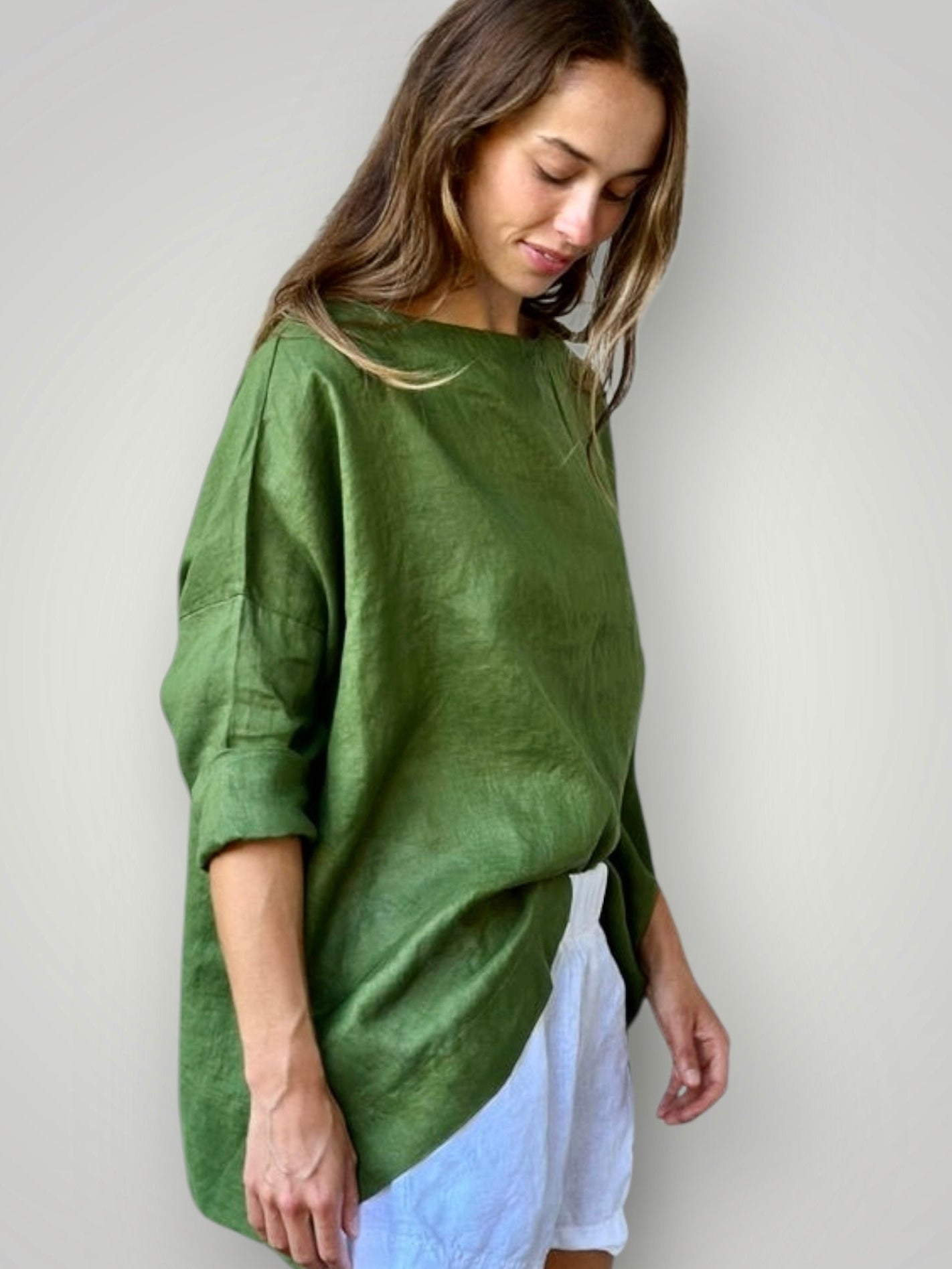 avril top-moss linen Apparel